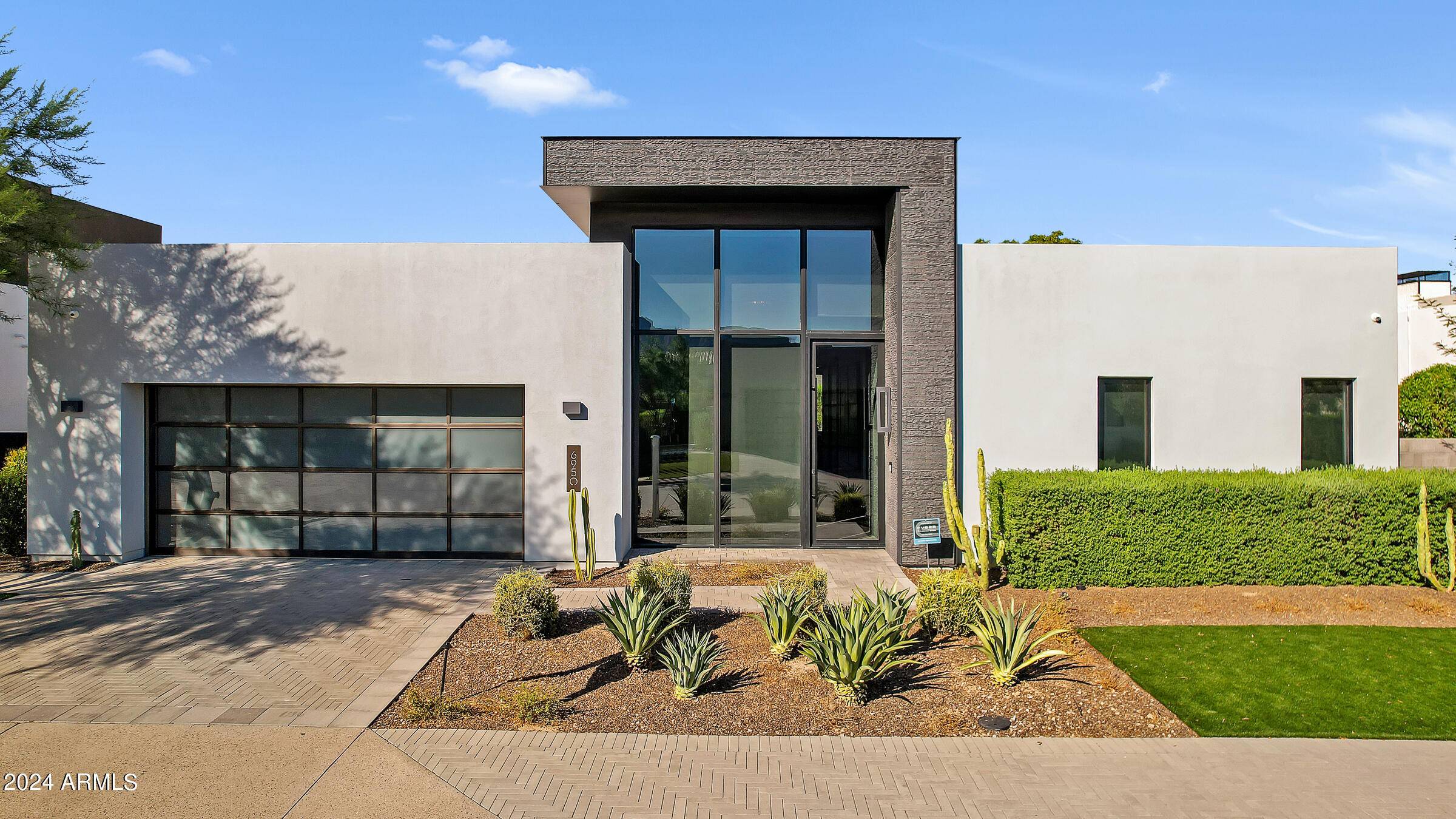Paradise Valley, AZ 85253,6950 E Cactus Wren Road