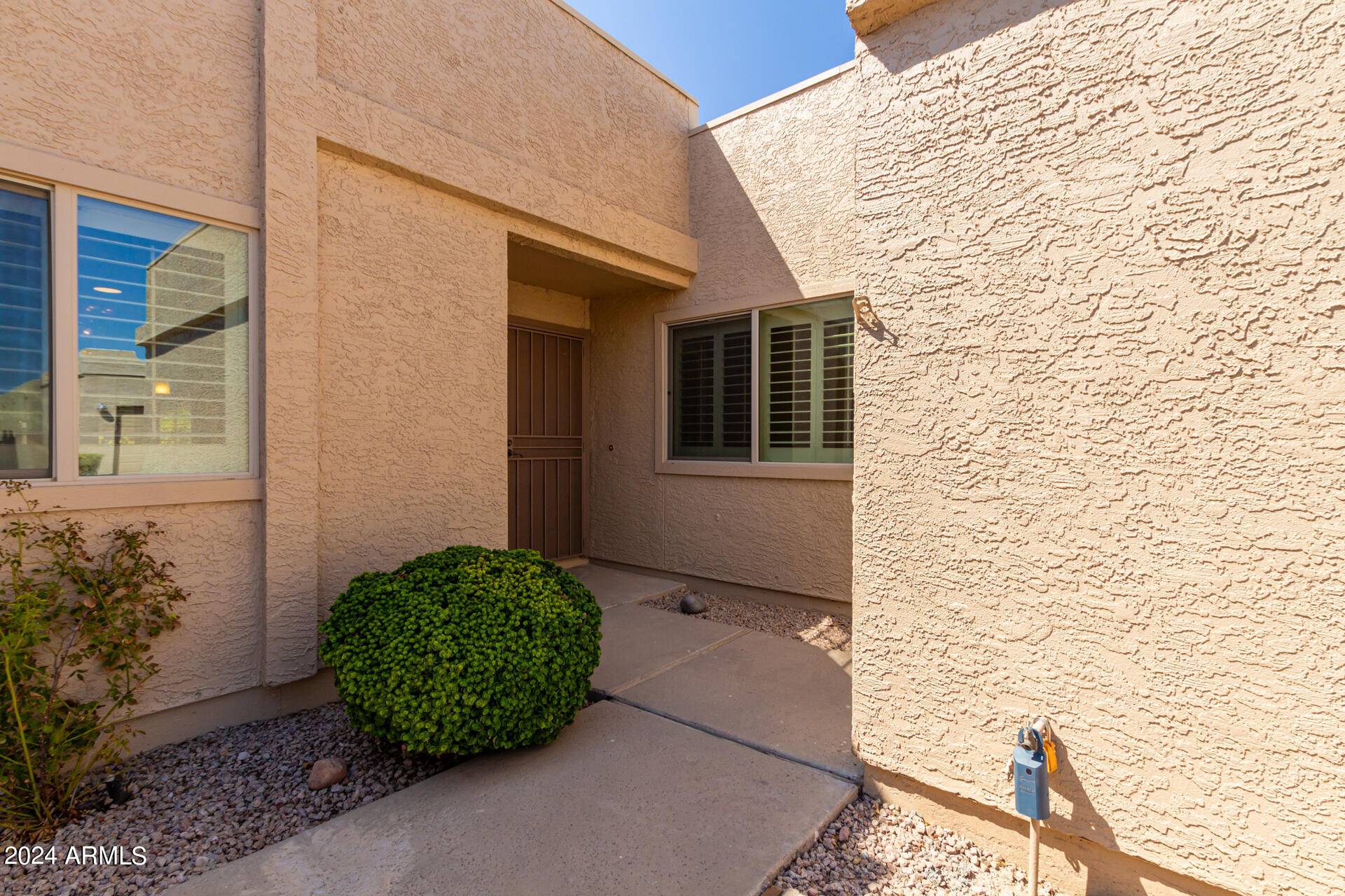 Mesa, AZ 85203,1360 E BROWN Road #25