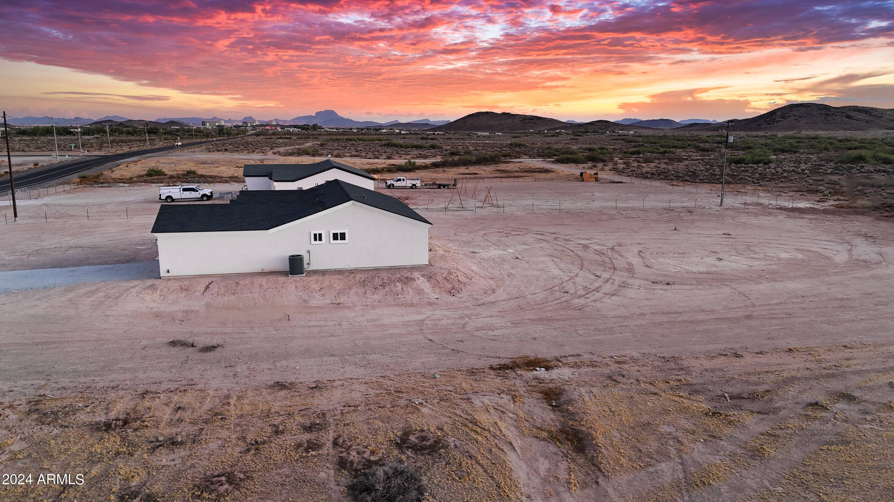 1028 S Wintersburg Road Tonopah, AZ 85354