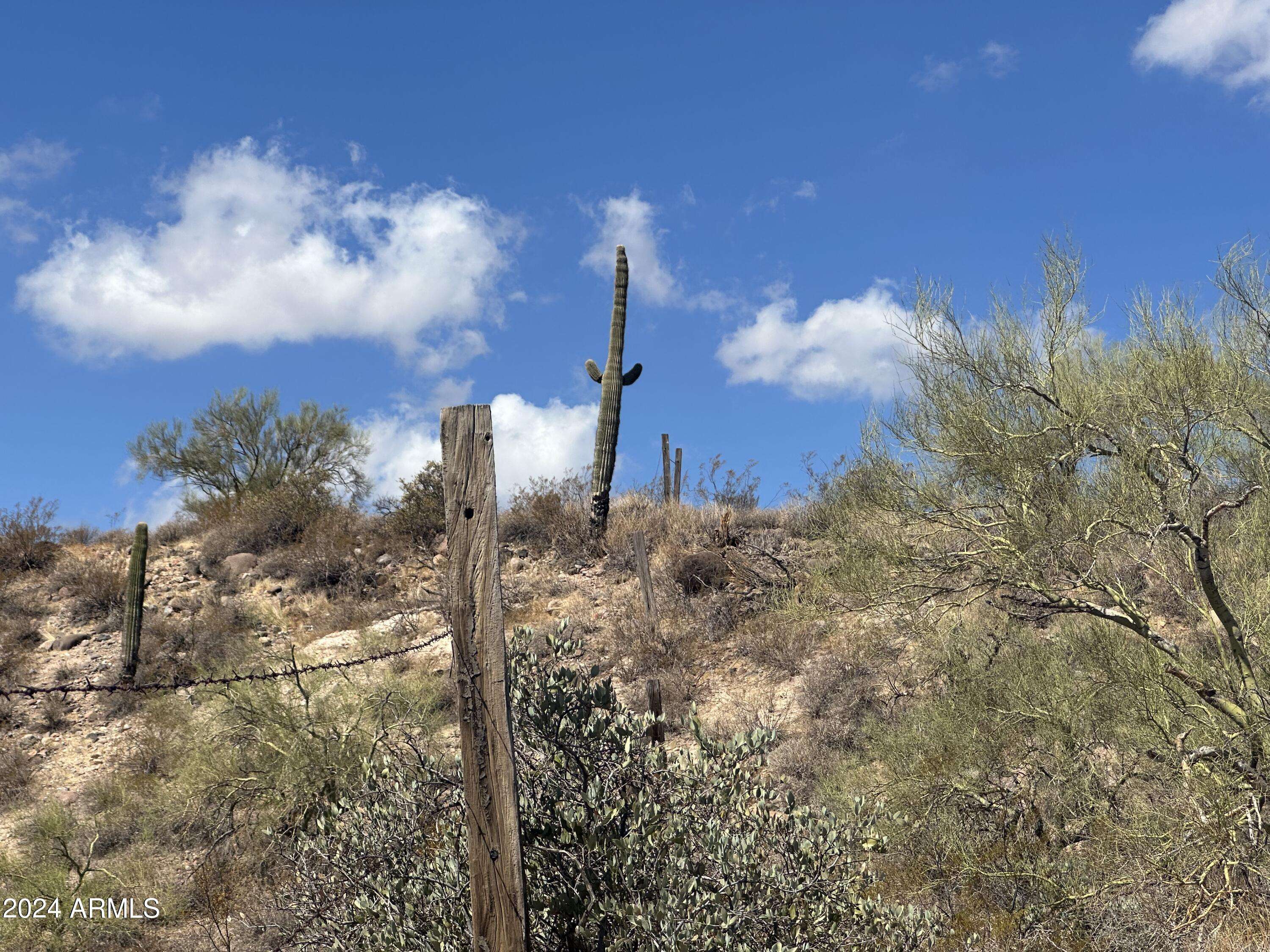 New River, AZ 85087,3353 W ROUGHRIDER  2.5 AC Road #-