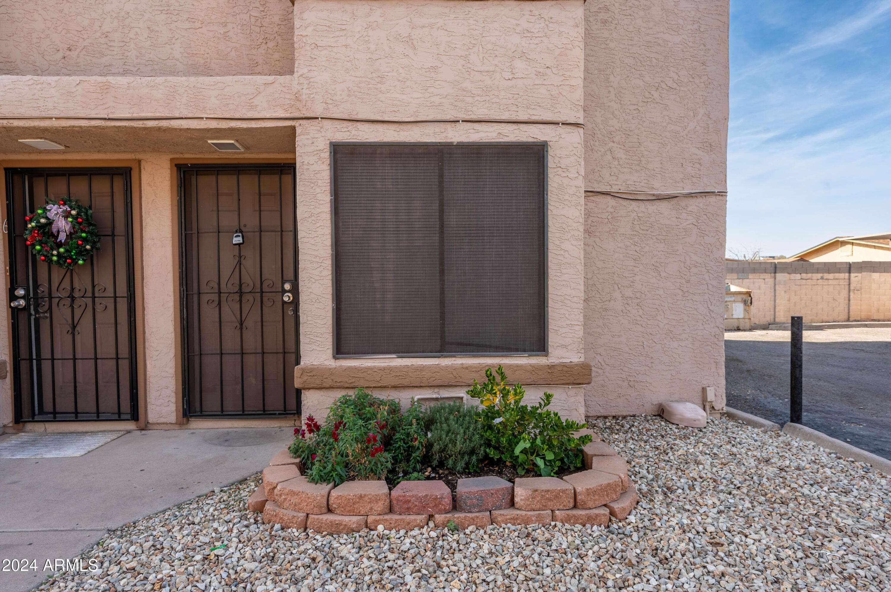 Phoenix, AZ 85032,3044 E Beck Lane #5