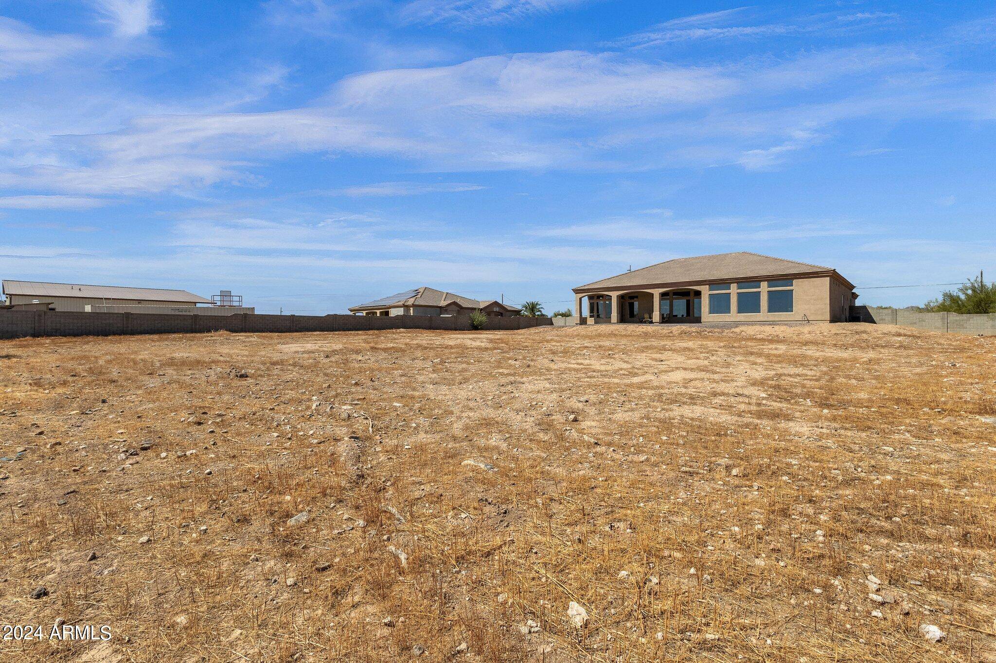 127 E SABROSA Drive New River, AZ 85087