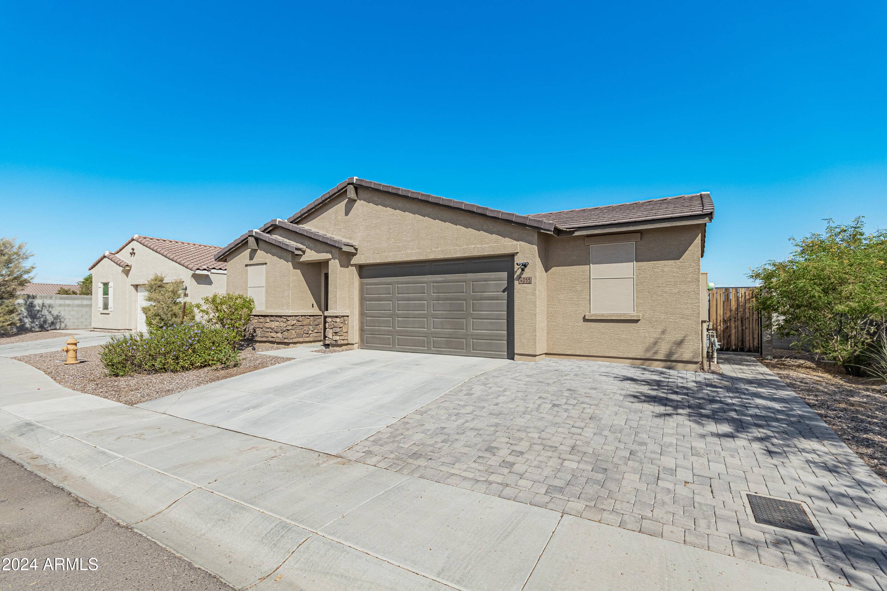 Tolleson, AZ 85353,4055 S 101ST Glen