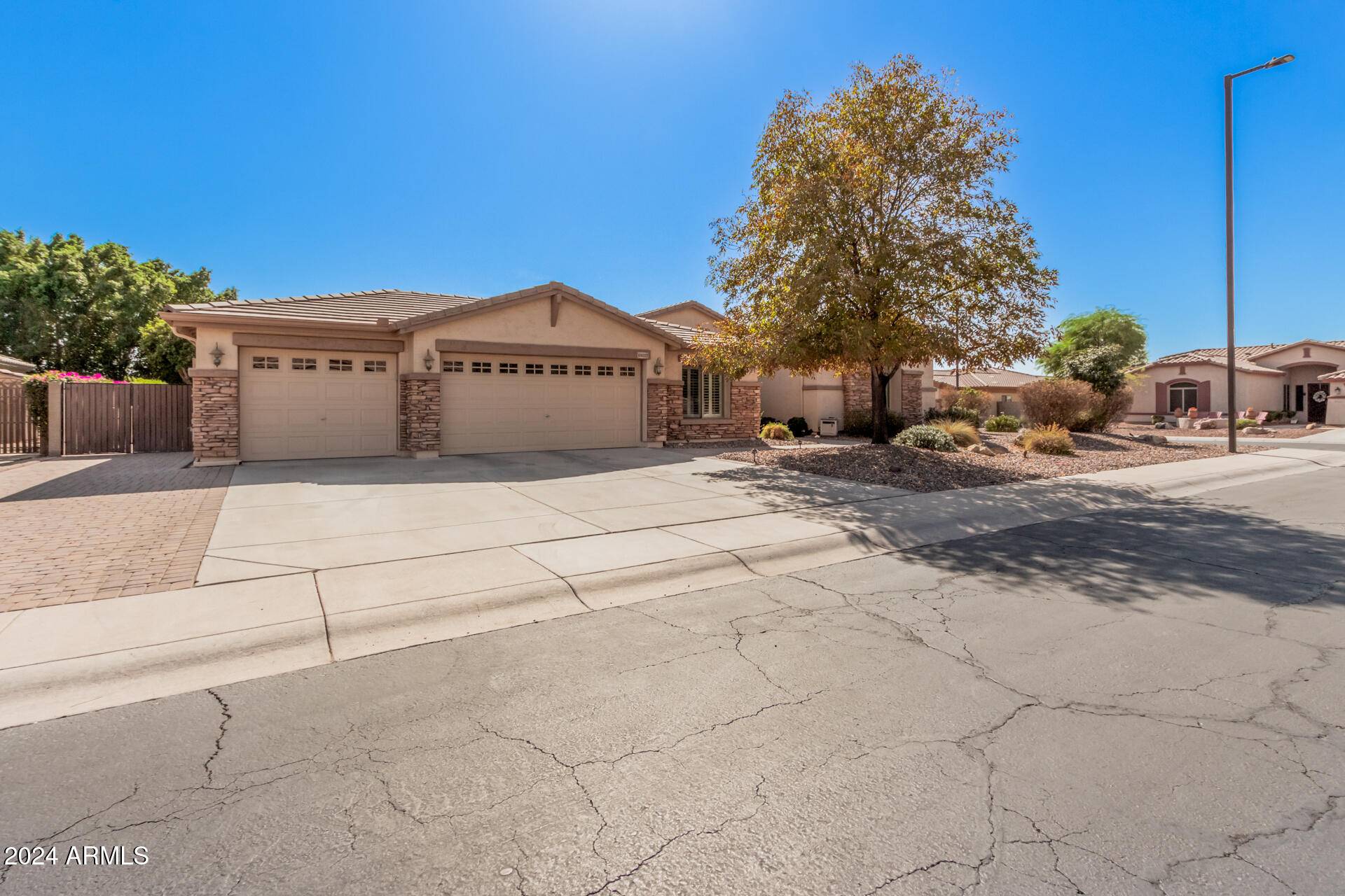 Litchfield Park, AZ 85340,13227 W PALO VERDE Drive