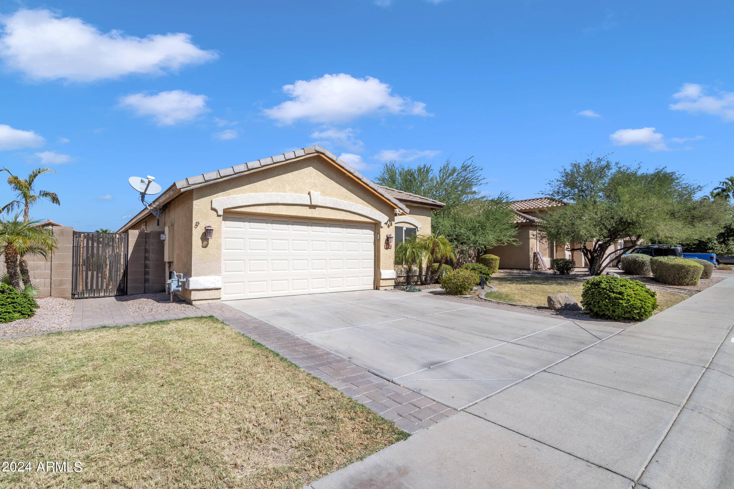 Chandler, AZ 85249,4934 E BELLERIVE Drive