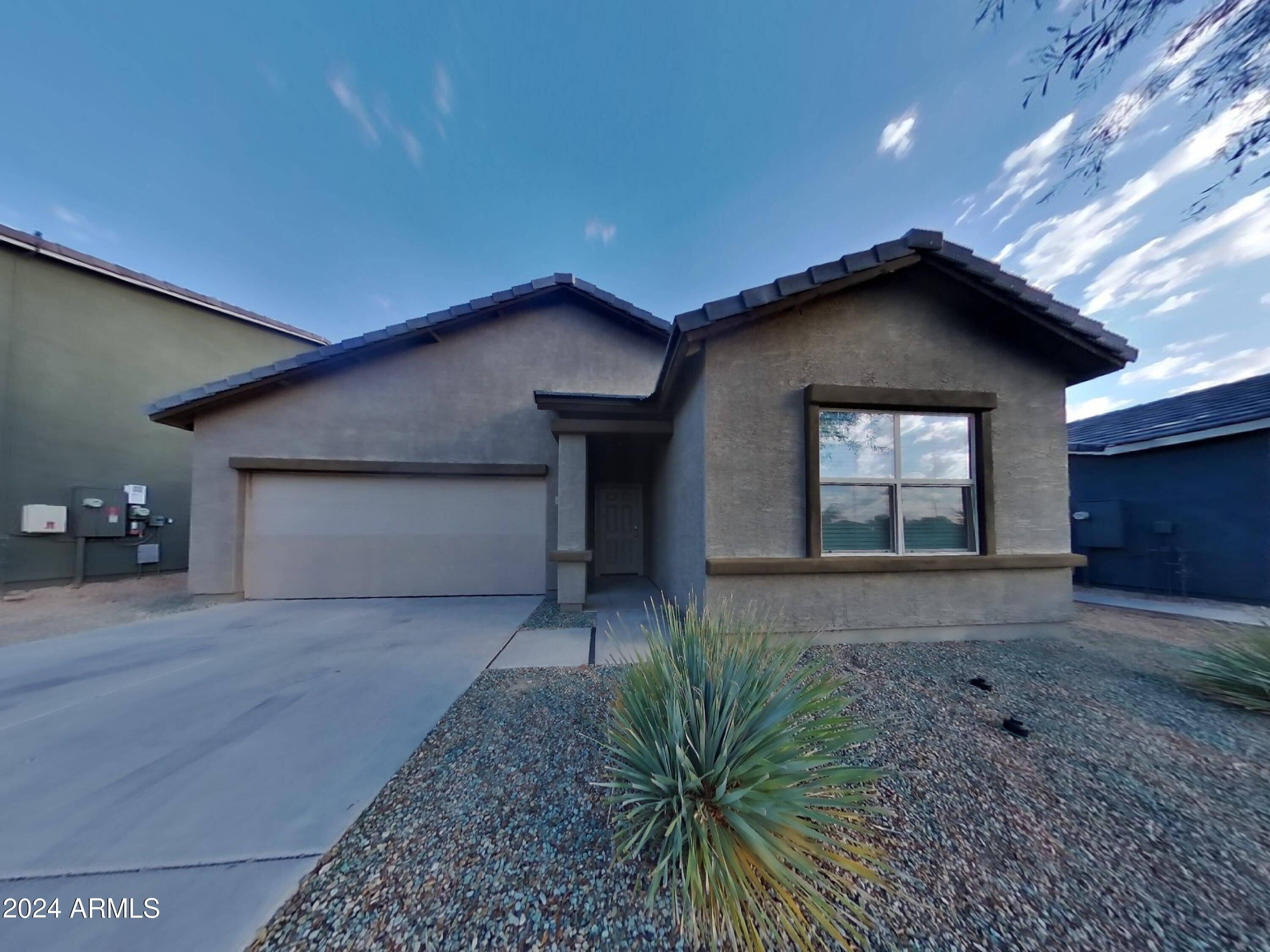 San Tan Valley, AZ 85144,4504 W SADDLEBUSH Way