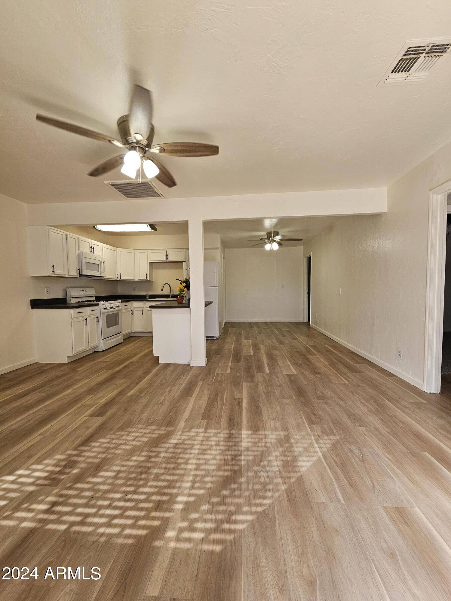 Phoenix, AZ 85040,4622 S 21ST Street