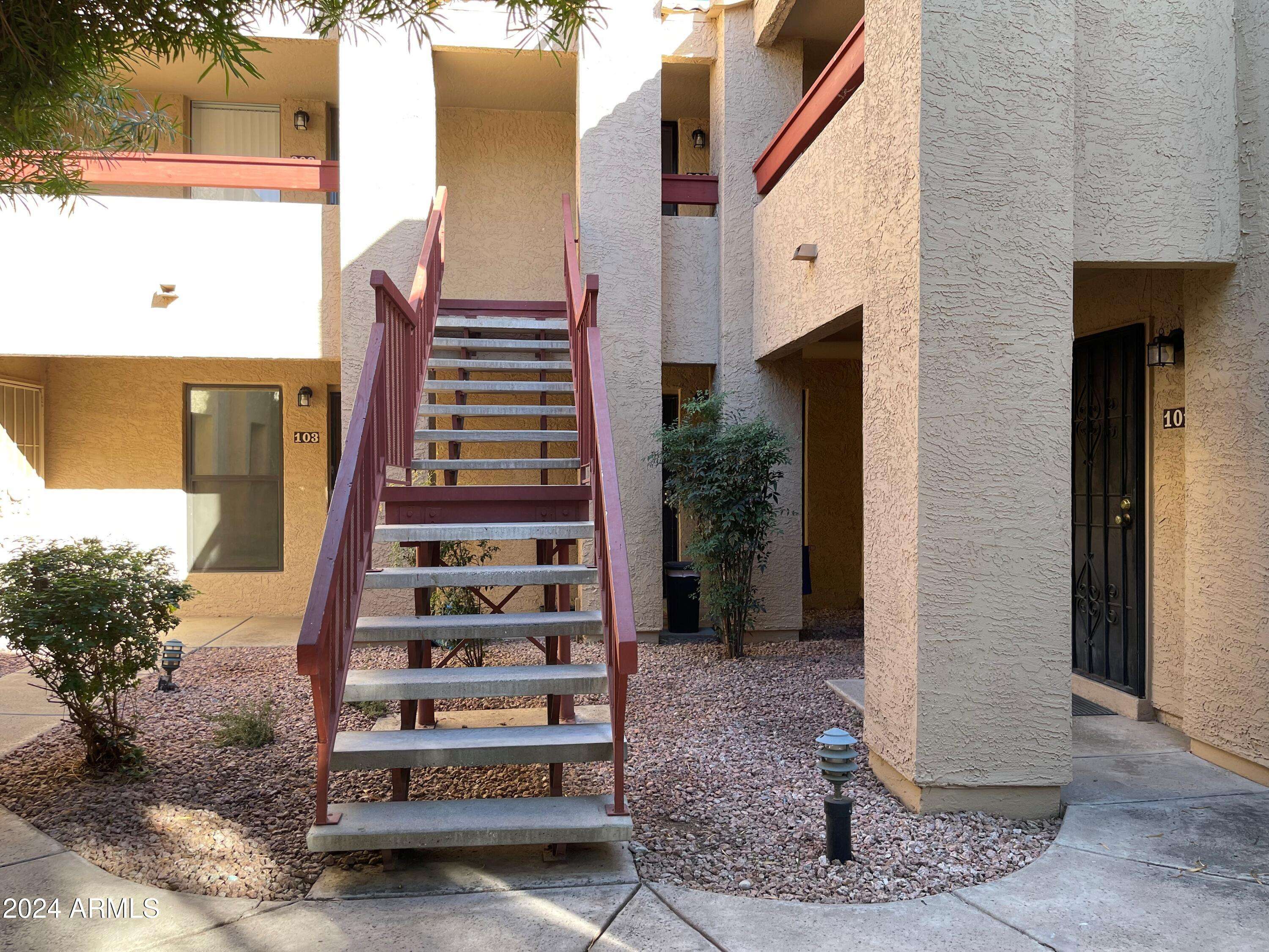 Phoenix, AZ 85051,3131 W COCHISE Drive #201