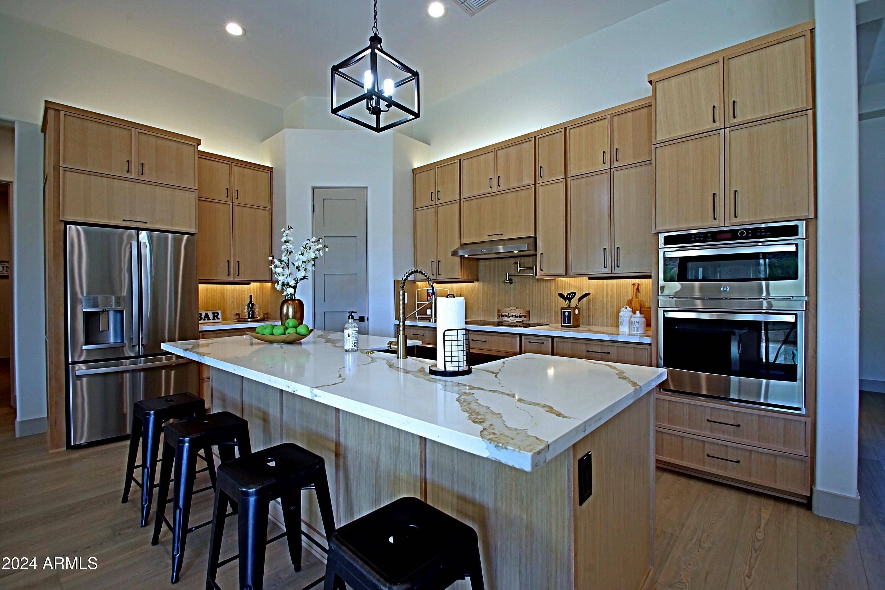 1235 E HOHOKAM Lane New River, AZ 85087