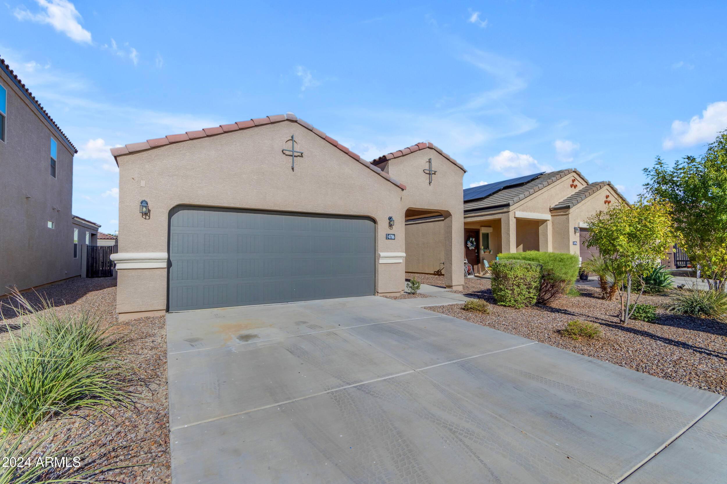 San Tan Valley, AZ 85143,4786 E LIVING STONE Way