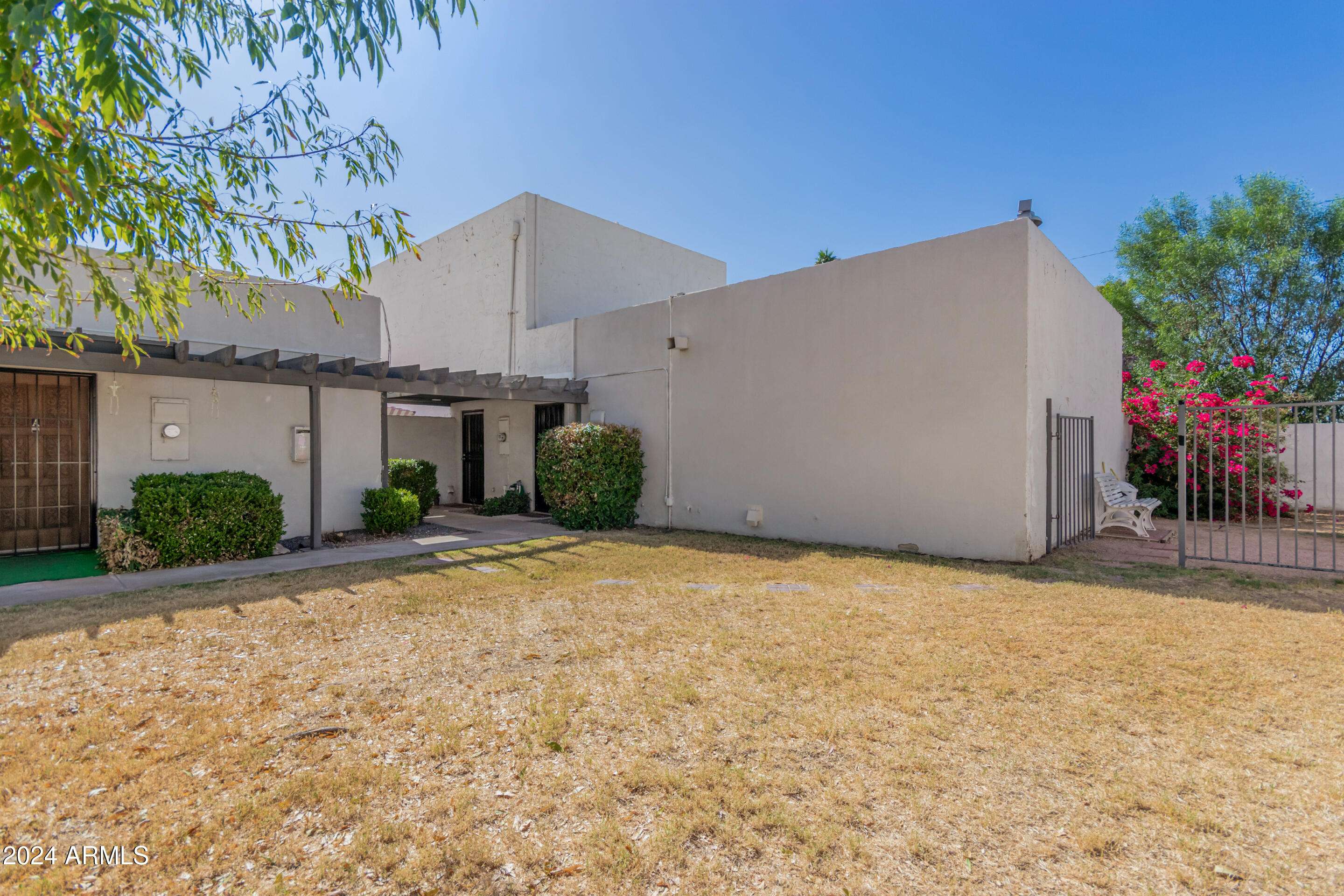 Scottsdale, AZ 85251,8566 E INDIAN SCHOOL Road #C