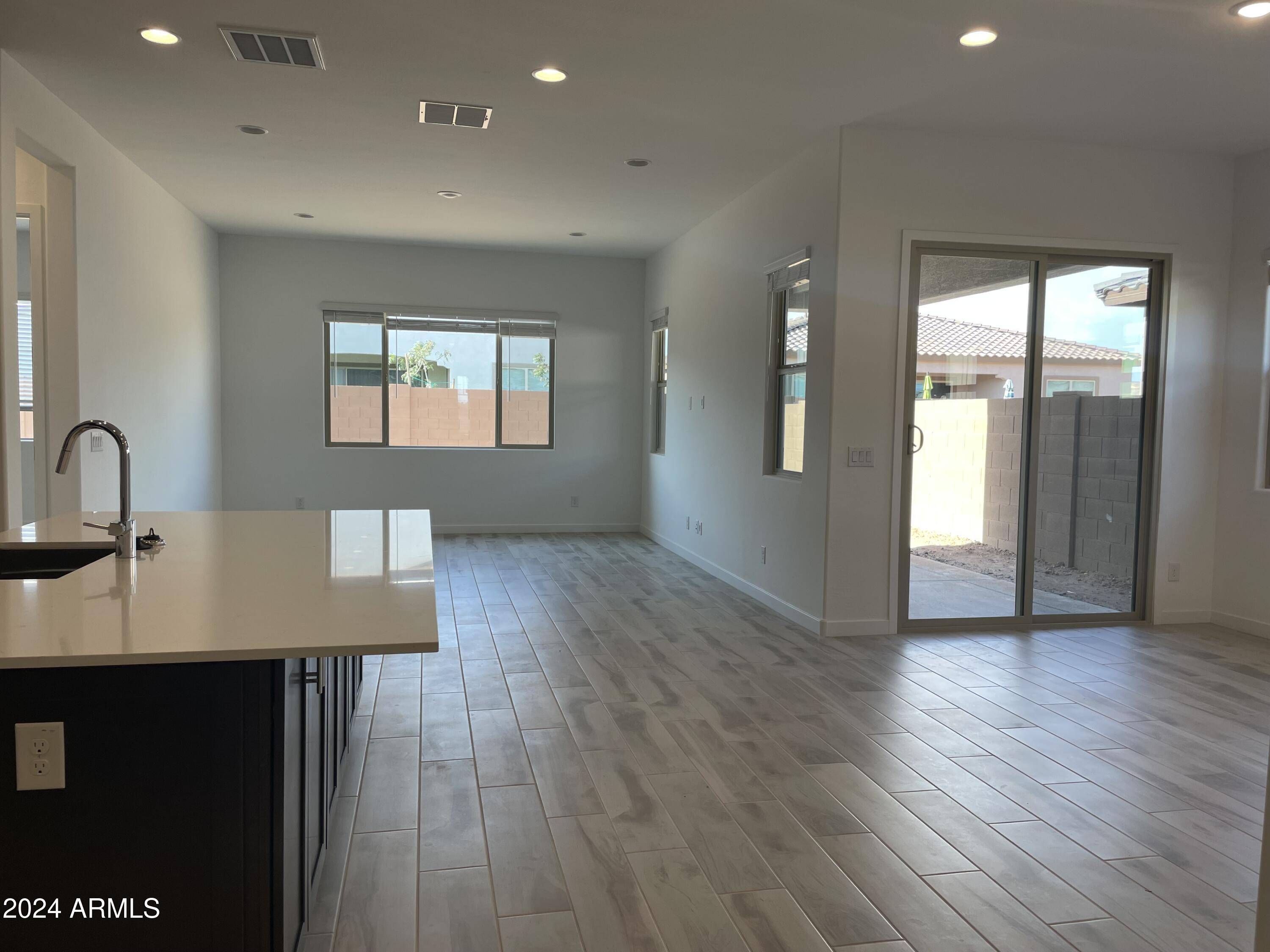 San Tan Valley, AZ 85143,3936 E TERREL Street