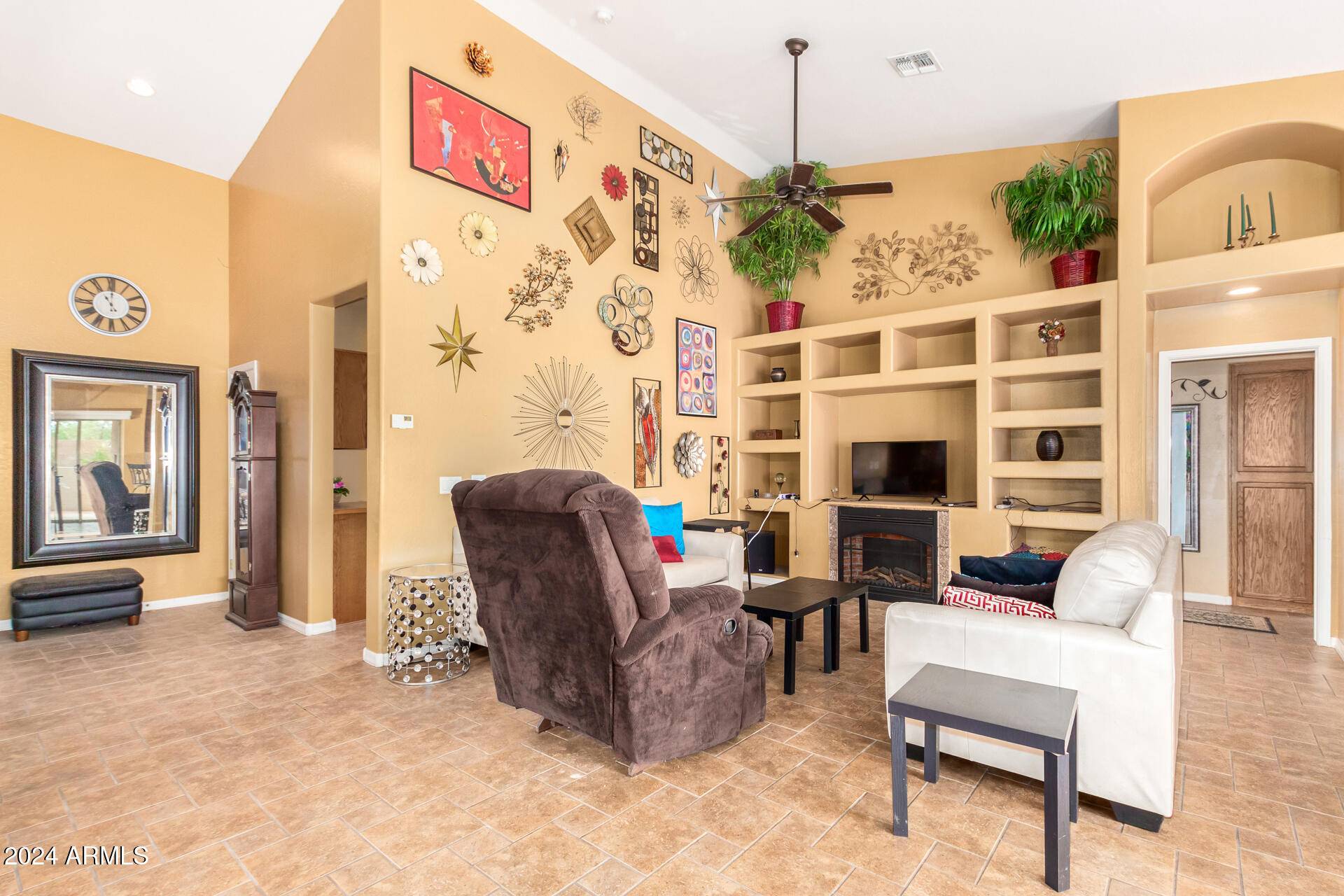 1404 N DESERT WILLOW Street Casa Grande, AZ 85122