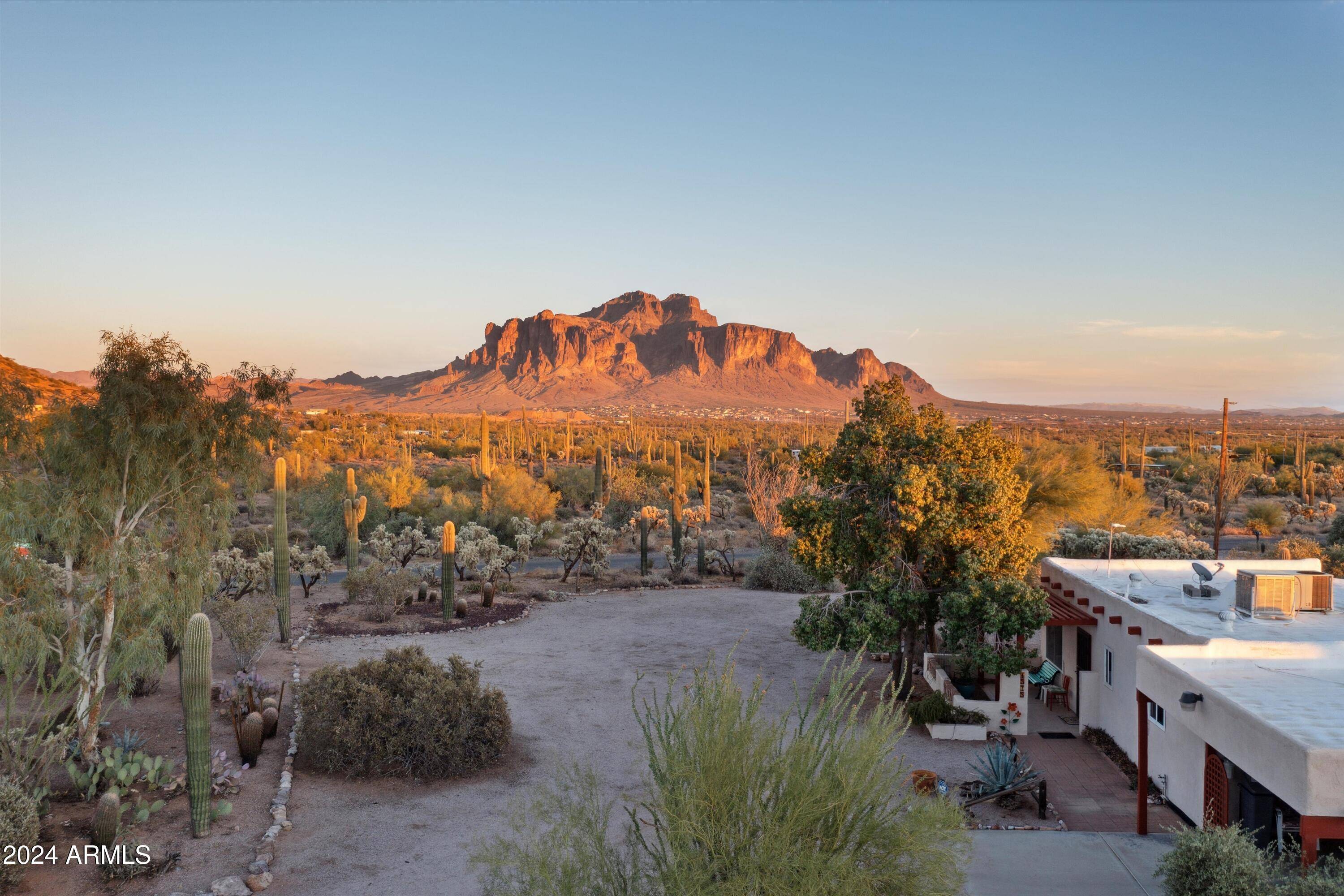 Apache Junction, AZ 85119,1575 E MOON VISTA Street