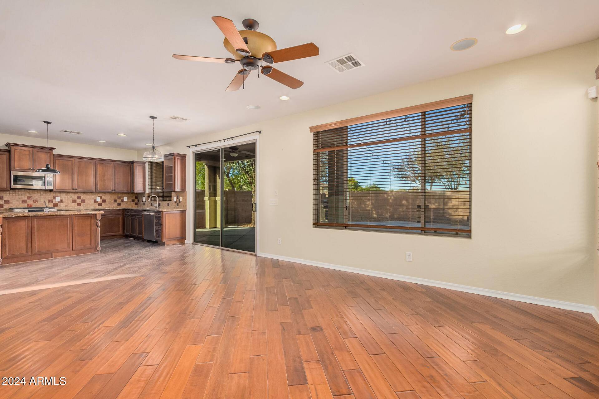 322 E Caribbean Drive Casa Grande, AZ 85122