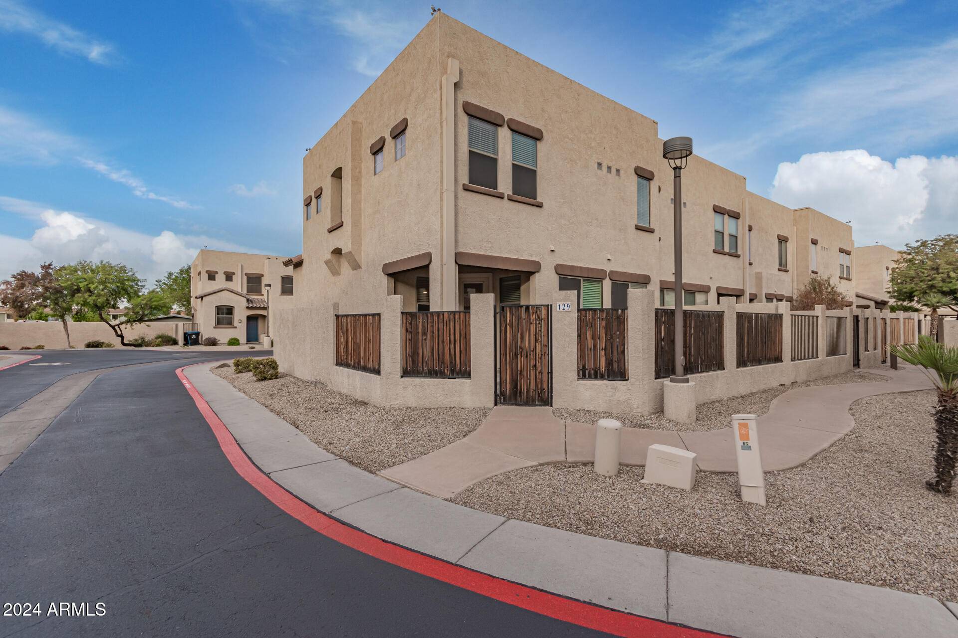 Tempe, AZ 85281,1886 E DON CARLOS Avenue #129