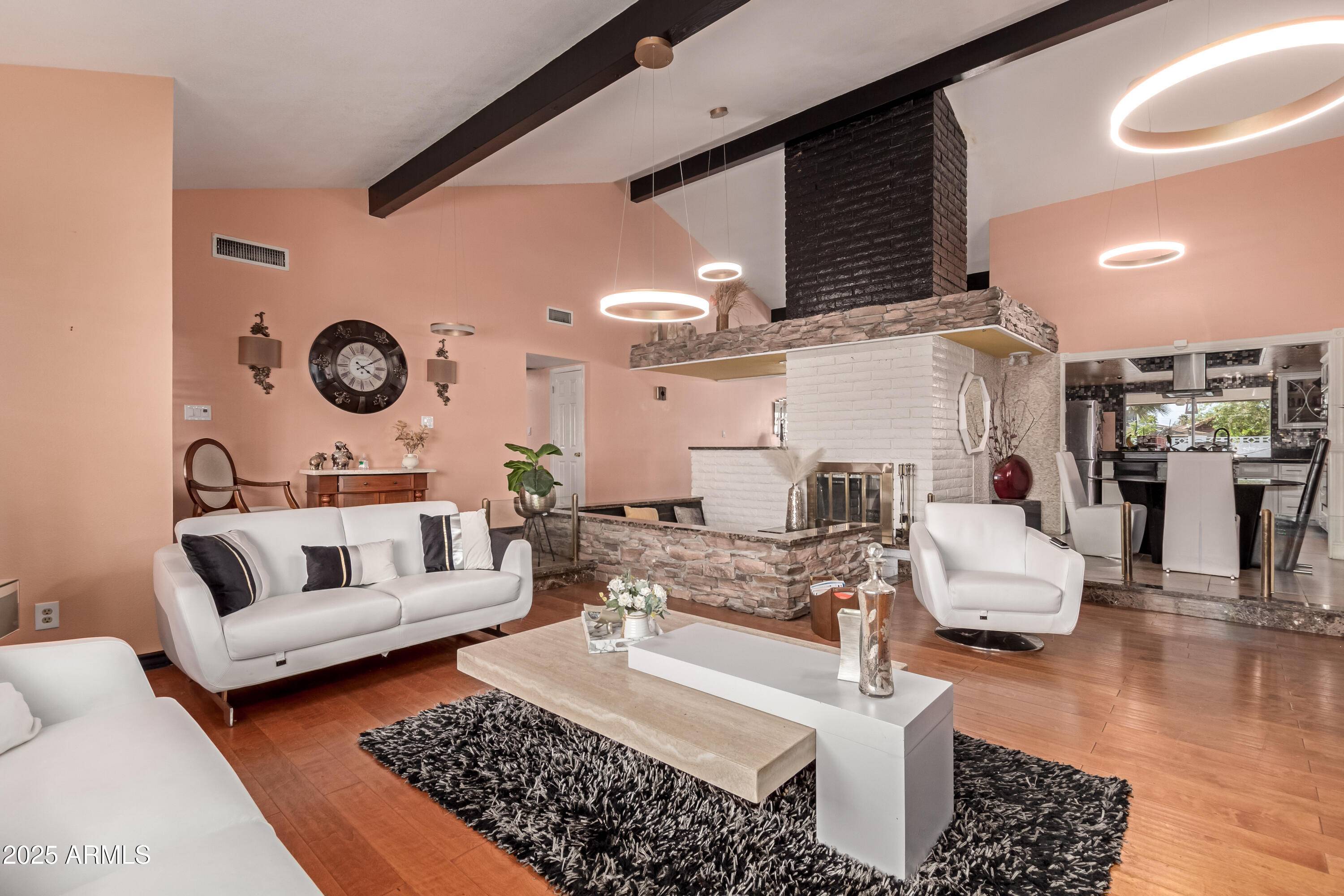 5038 W ECHO Lane Glendale, AZ 85302