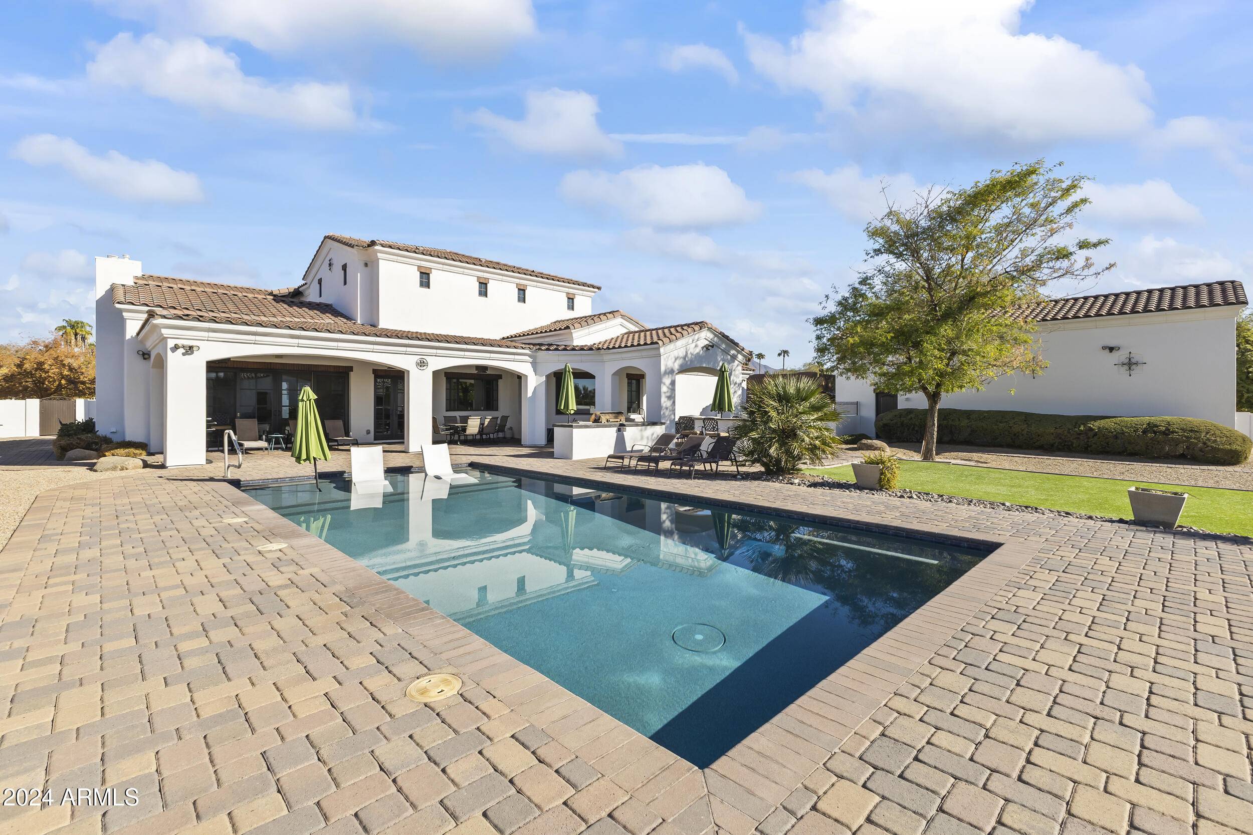 Scottsdale, AZ 85260,10125 E CORTEZ Drive