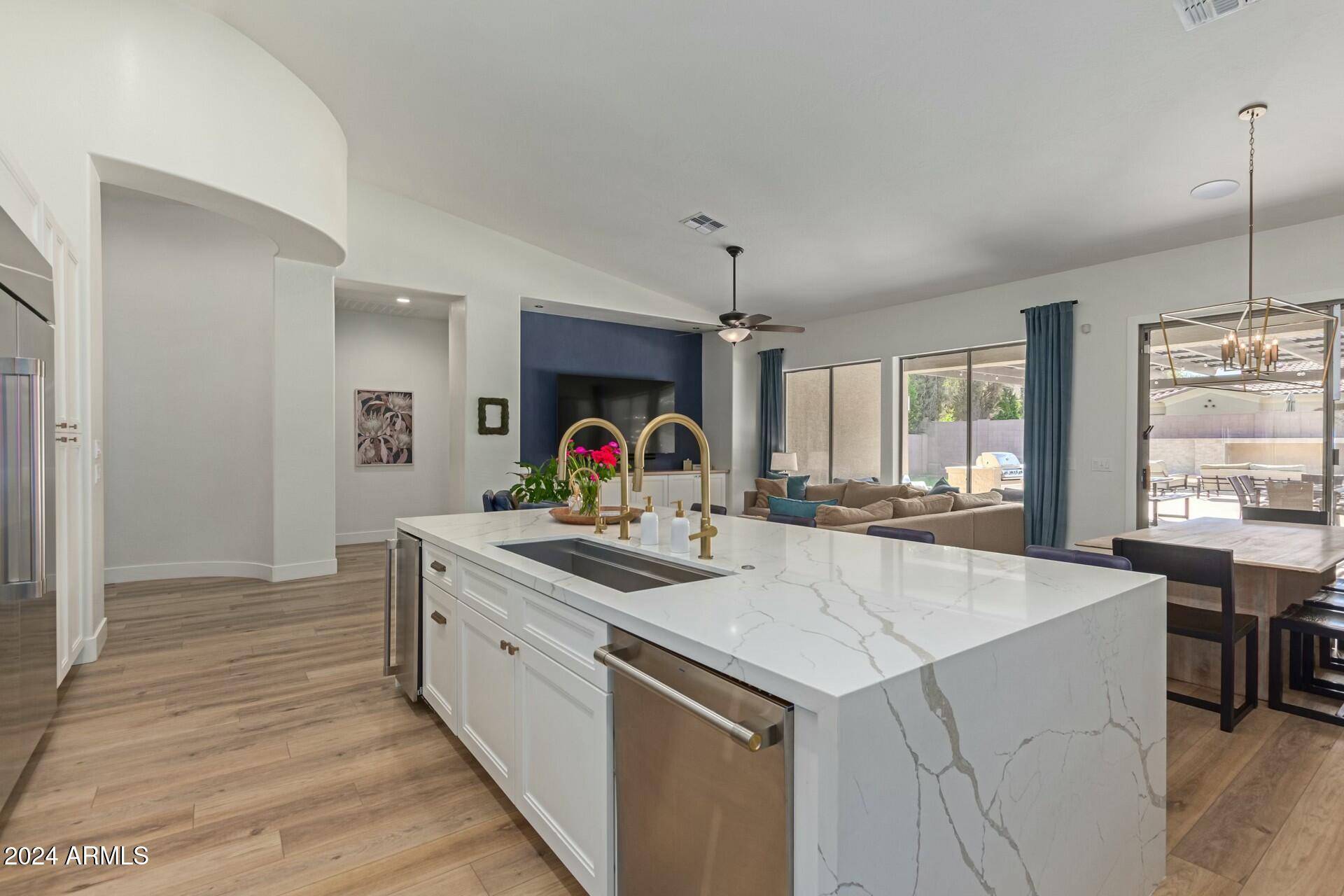 Chandler, AZ 85286,819 W SPARROW Place