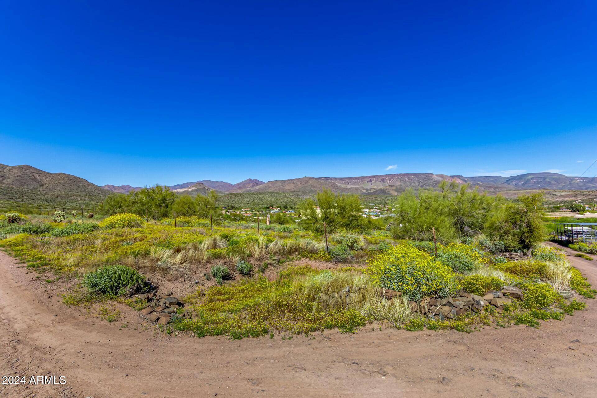 New River, AZ 85087,492 N 13TH Avenue #-