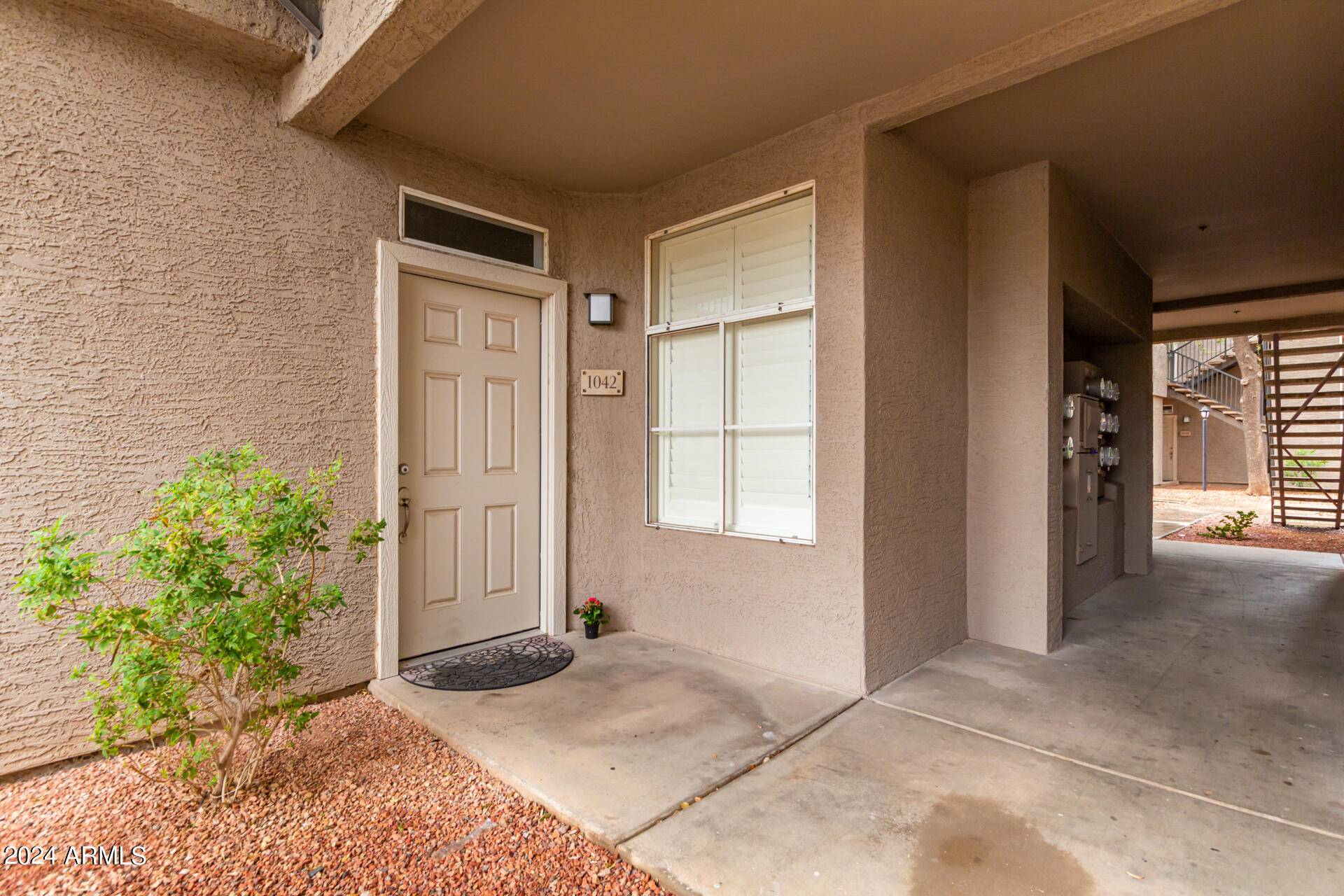 Phoenix, AZ 85048,3830 E LAKEWOOD Parkway E #1042