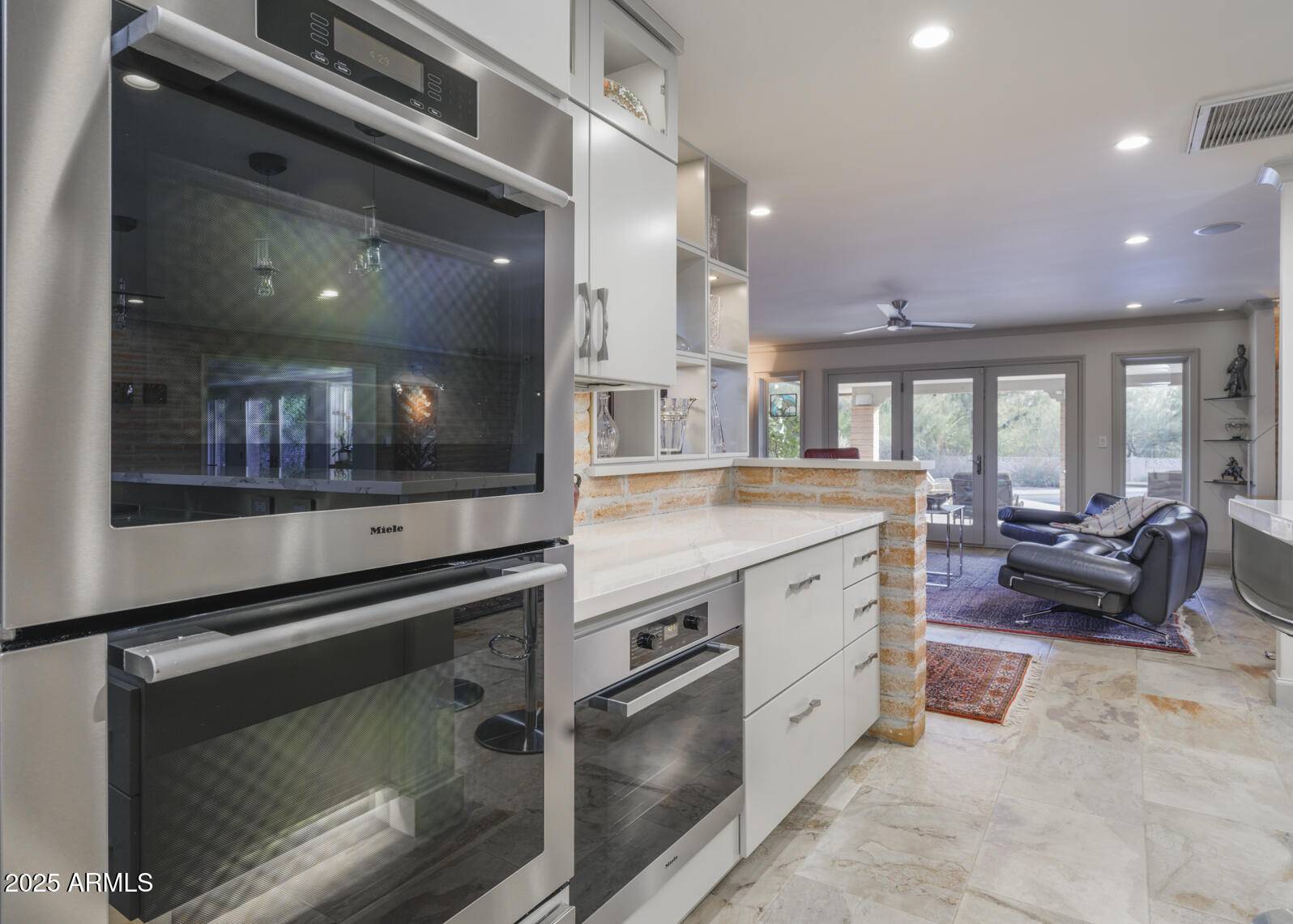 Paradise Valley, AZ 85253,3921 E SAN MIGUEL Avenue