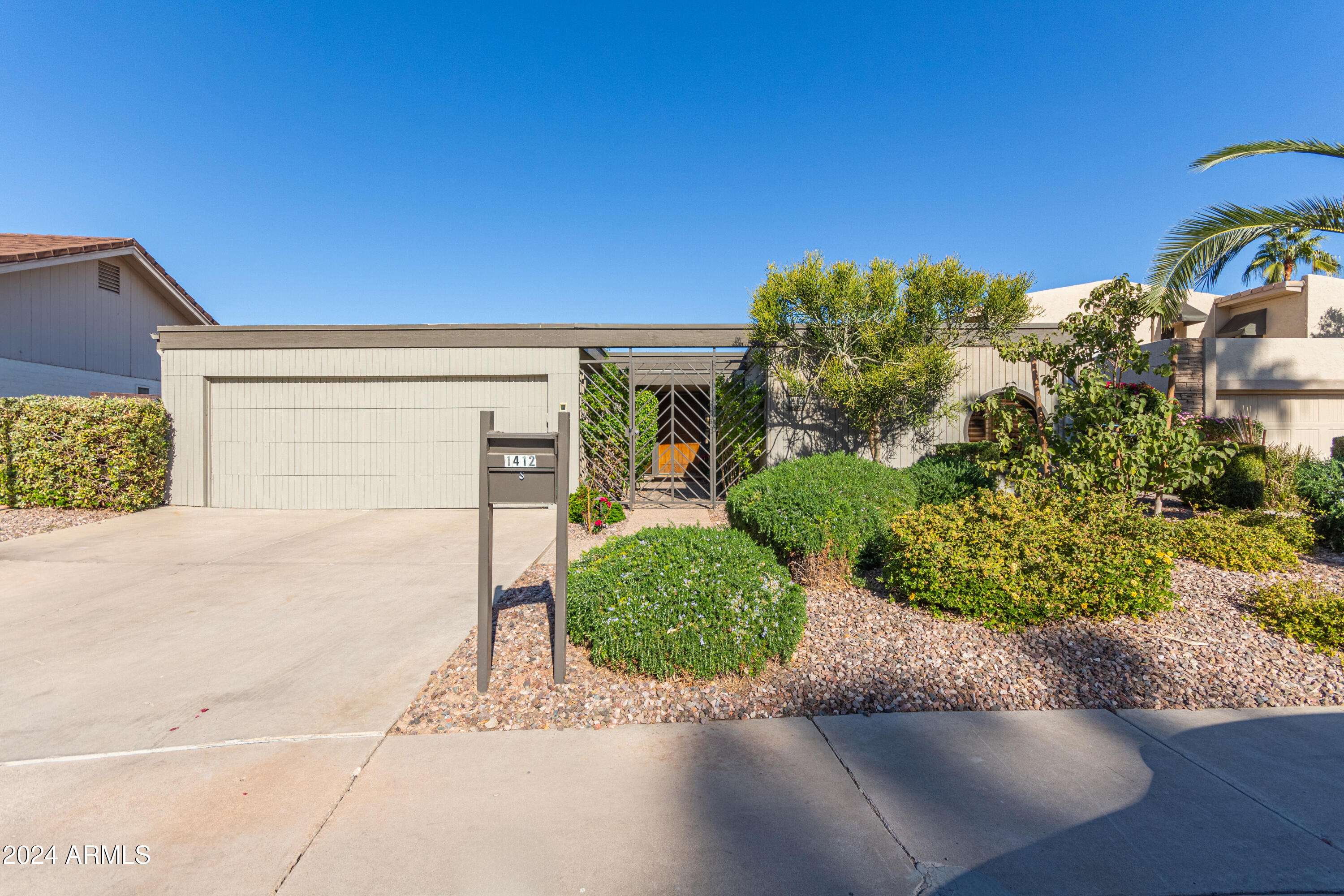 Tempe, AZ 85283,1412 E COMMODORE Place
