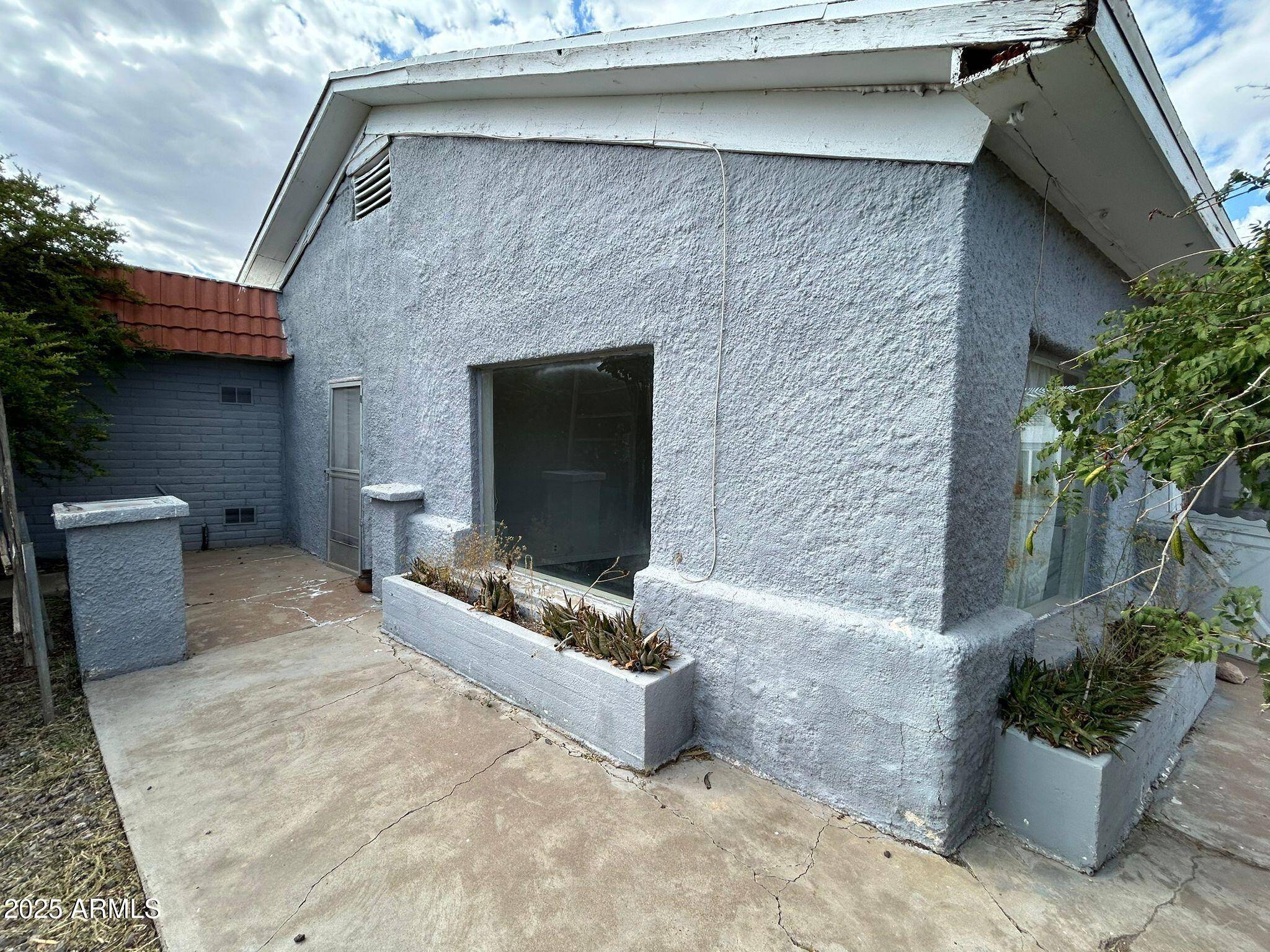 Douglas, AZ 85607,1610 N SULPHUR SPRINGS Street