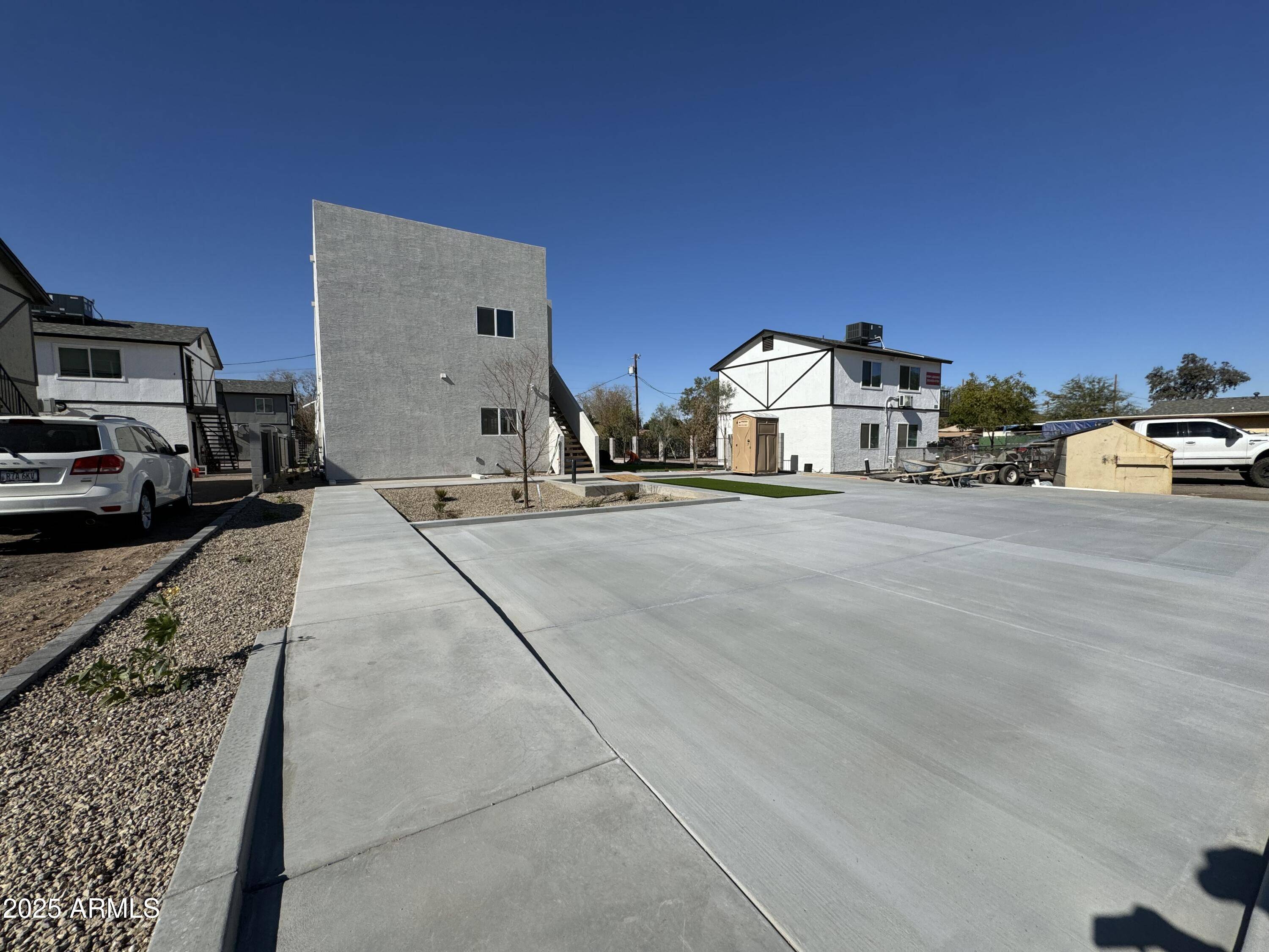 Phoenix, AZ 85042,6630 S 11th Street #1