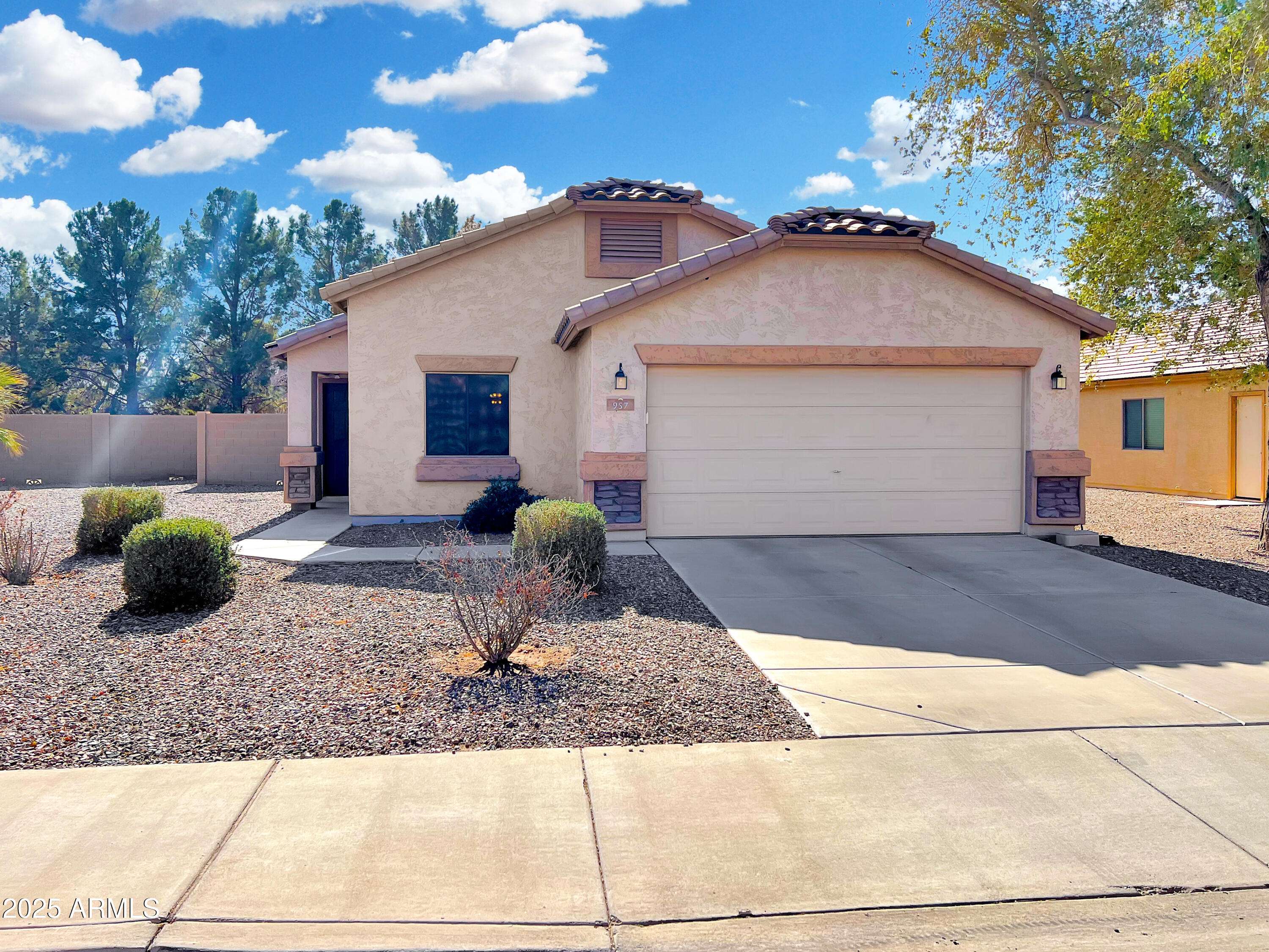 Coolidge, AZ 85128,957 W LINDBERGH Avenue