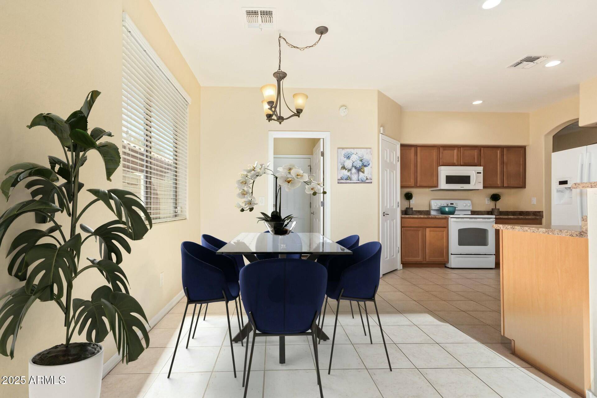 4337 W POWELL Drive Phoenix, AZ 85087