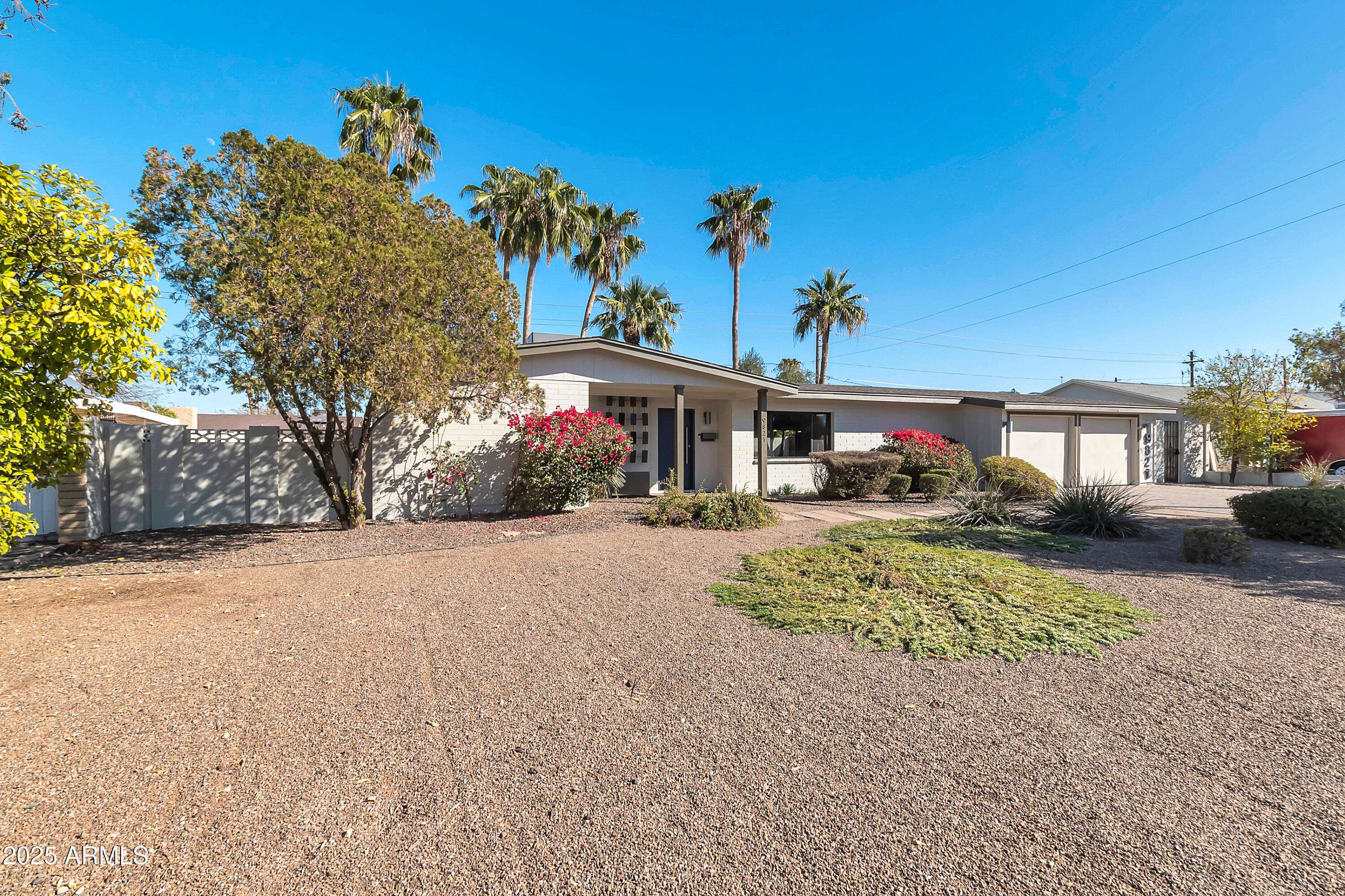 Phoenix, AZ 85028,9821 N 29TH Place