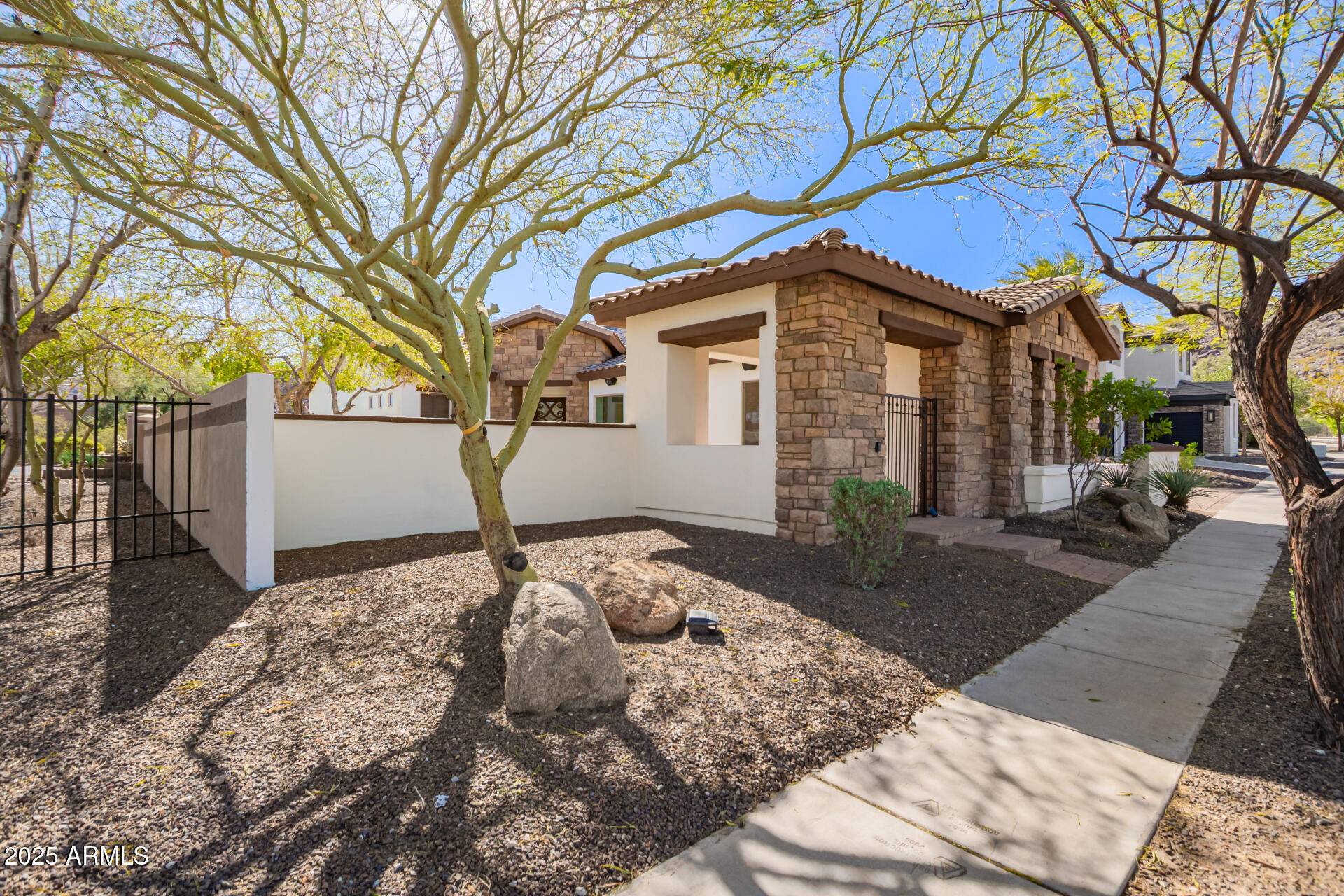 Phoenix, AZ 85042,9001 S 18TH Way