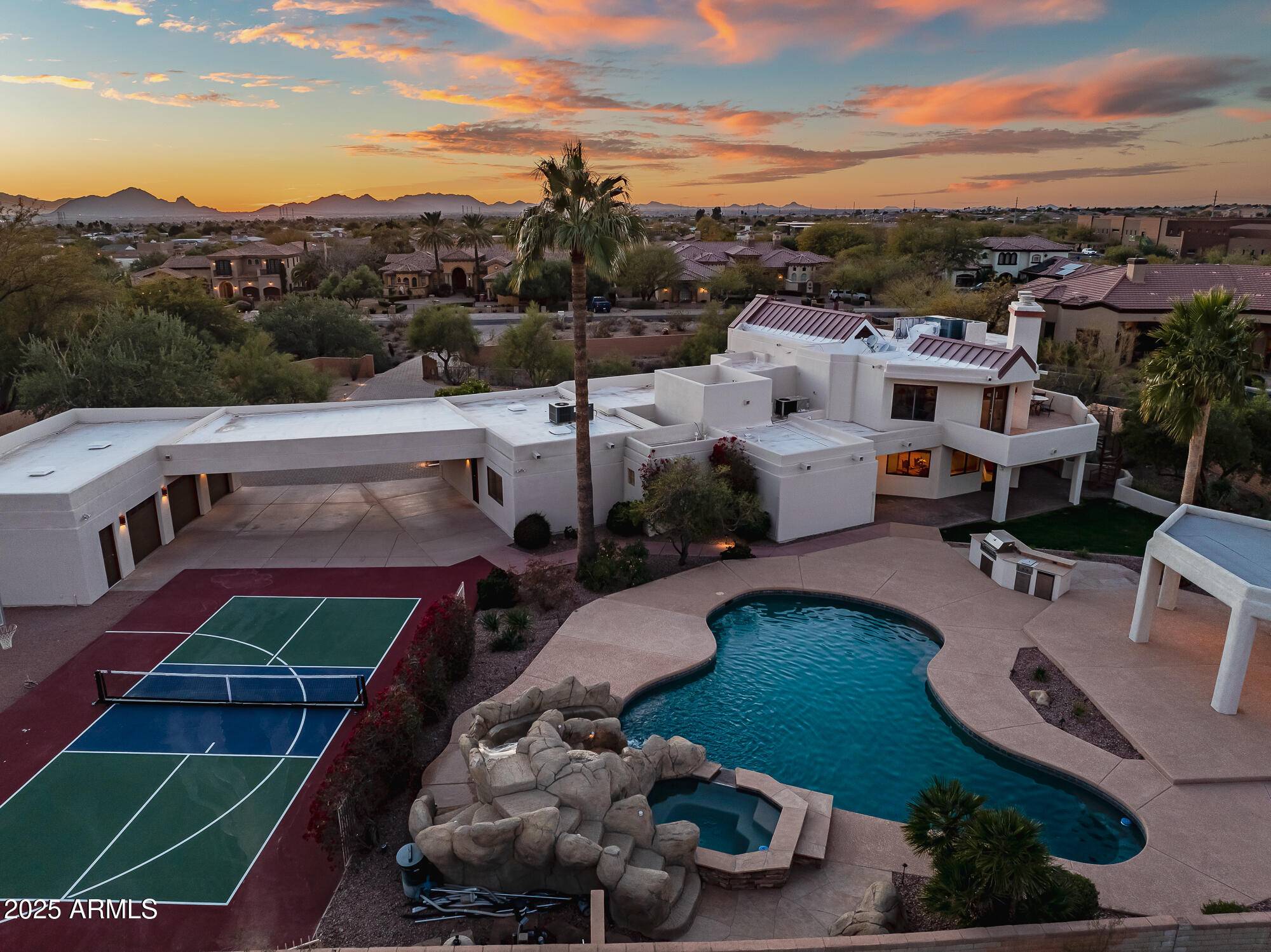 Scottsdale, AZ 85259,10301 N 128TH Street
