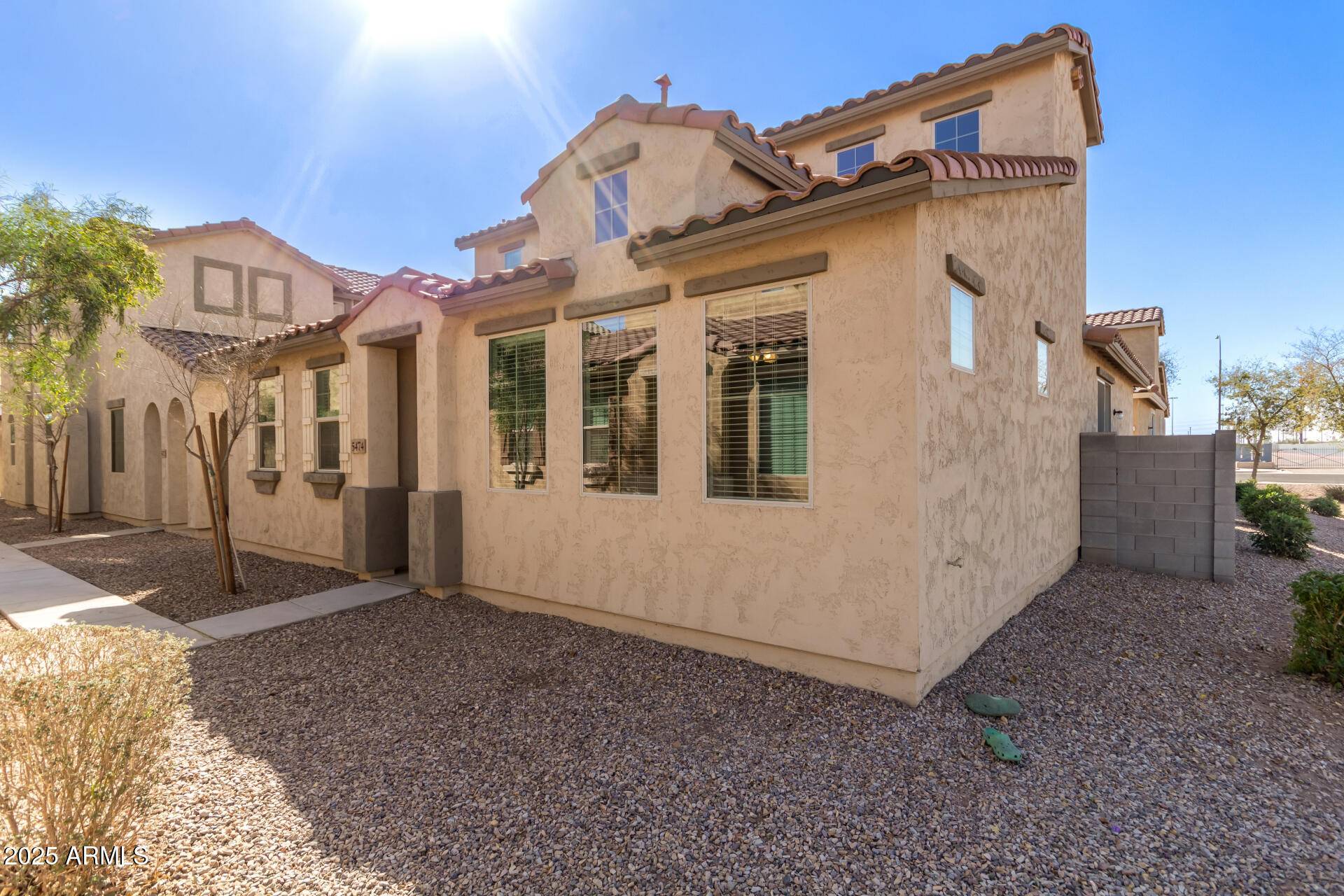 Phoenix, AZ 85043,5474 W FULTON Street