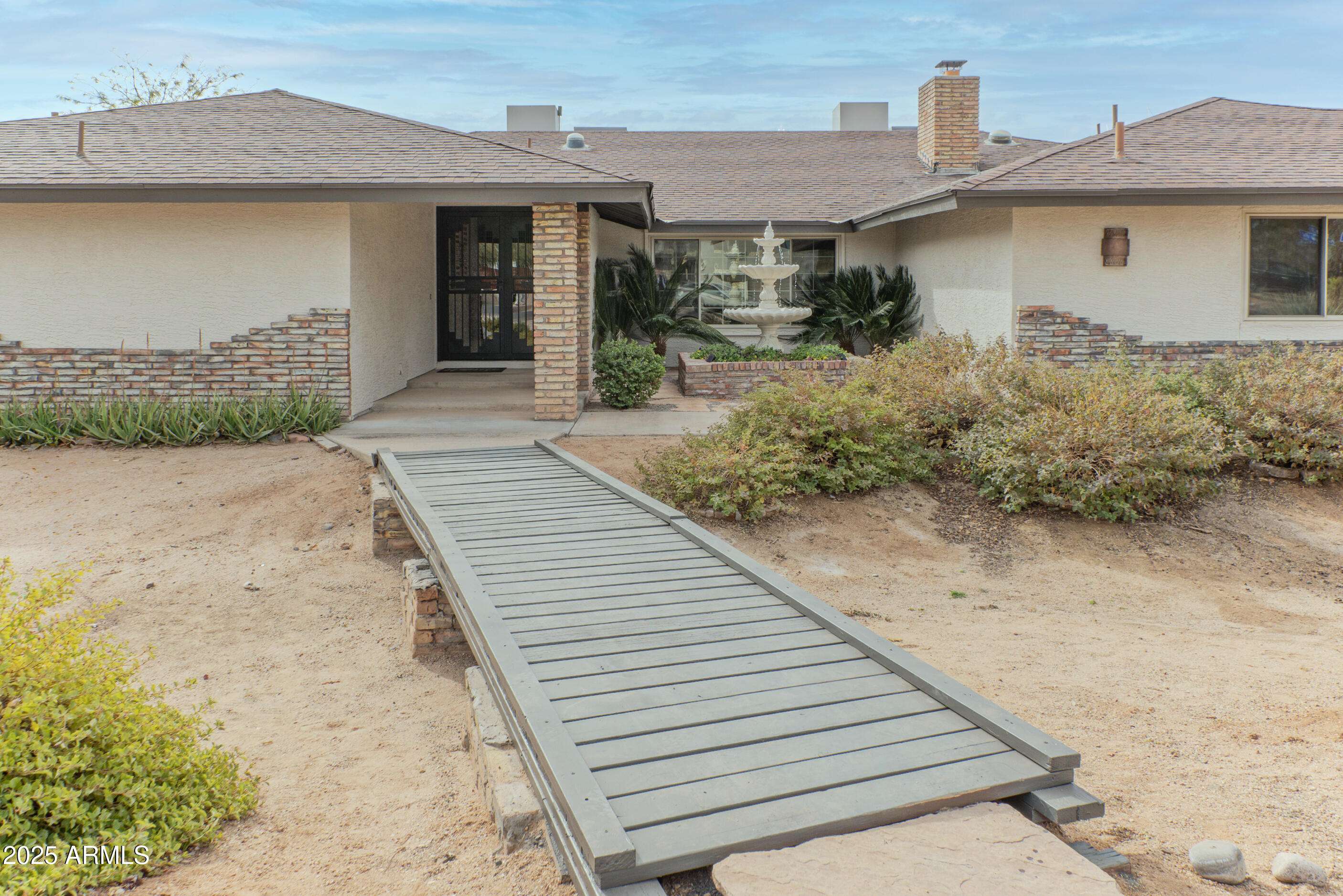 Cave Creek, AZ 85331,5911 E PEAK VIEW Road