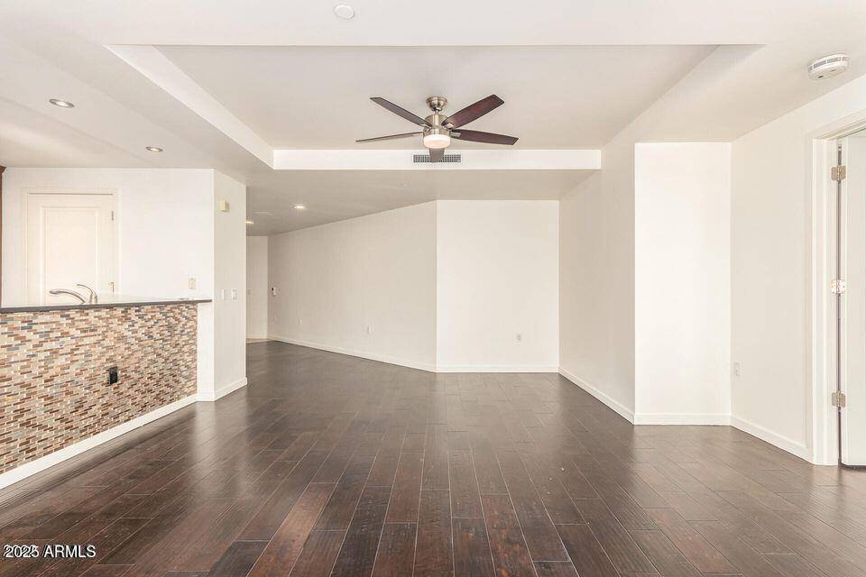 Scottsdale, AZ 85251,6803 E MAIN Street #3307