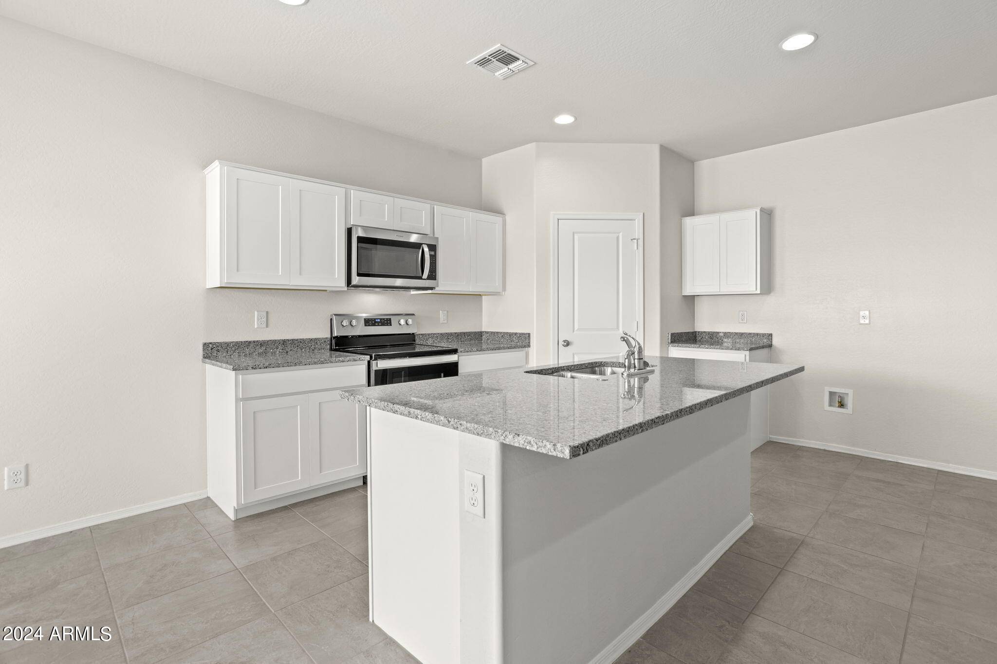 1372 W HESS Avenue Coolidge, AZ 85128