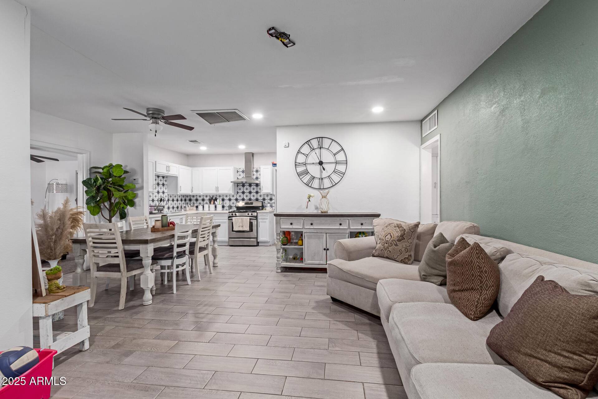Phoenix, AZ 85009,3129 W Pierce Street