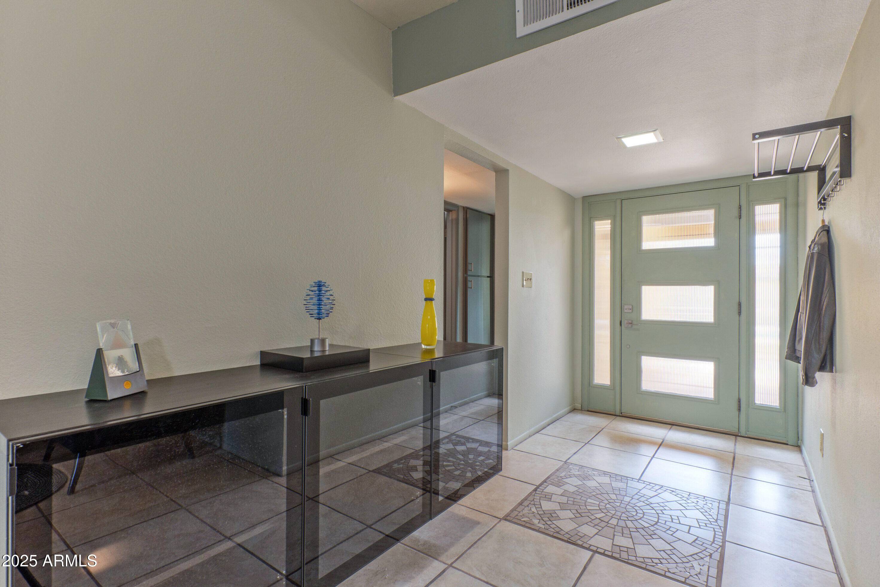 Phoenix, AZ 85015,2212 W Claremont Street