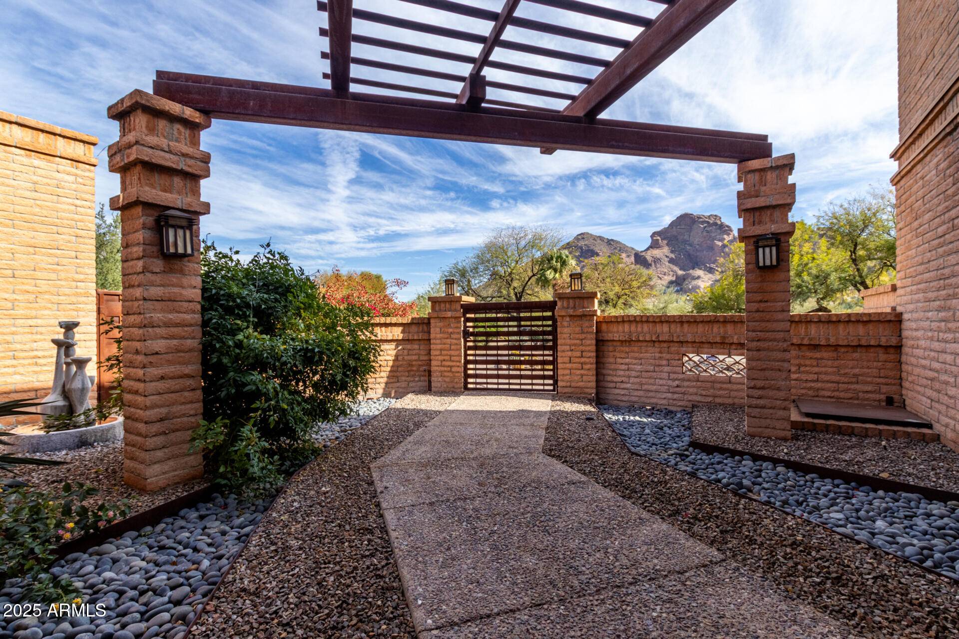 Paradise Valley, AZ 85253,6336 N 48TH Place