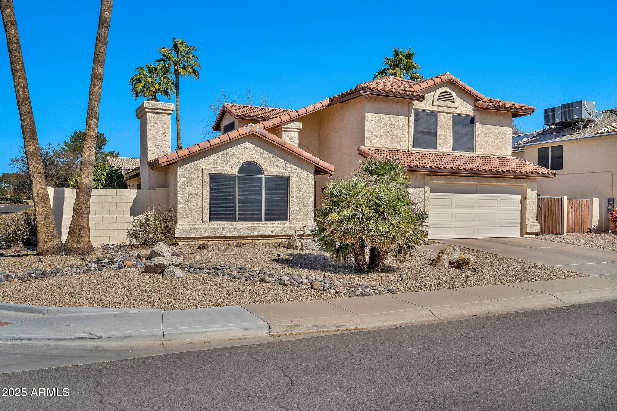 Phoenix, AZ 85032,4530 E VISTA Drive