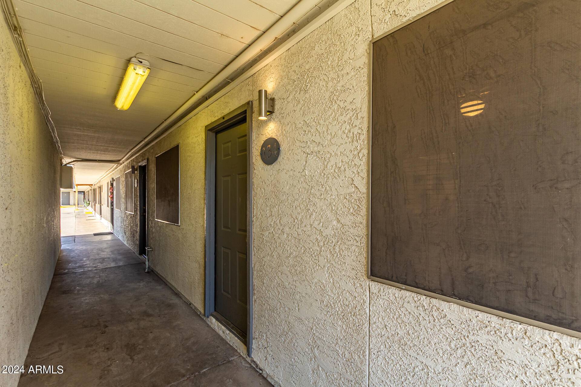 Phoenix, AZ 85032,18202 N CAVE CREEK Road #134