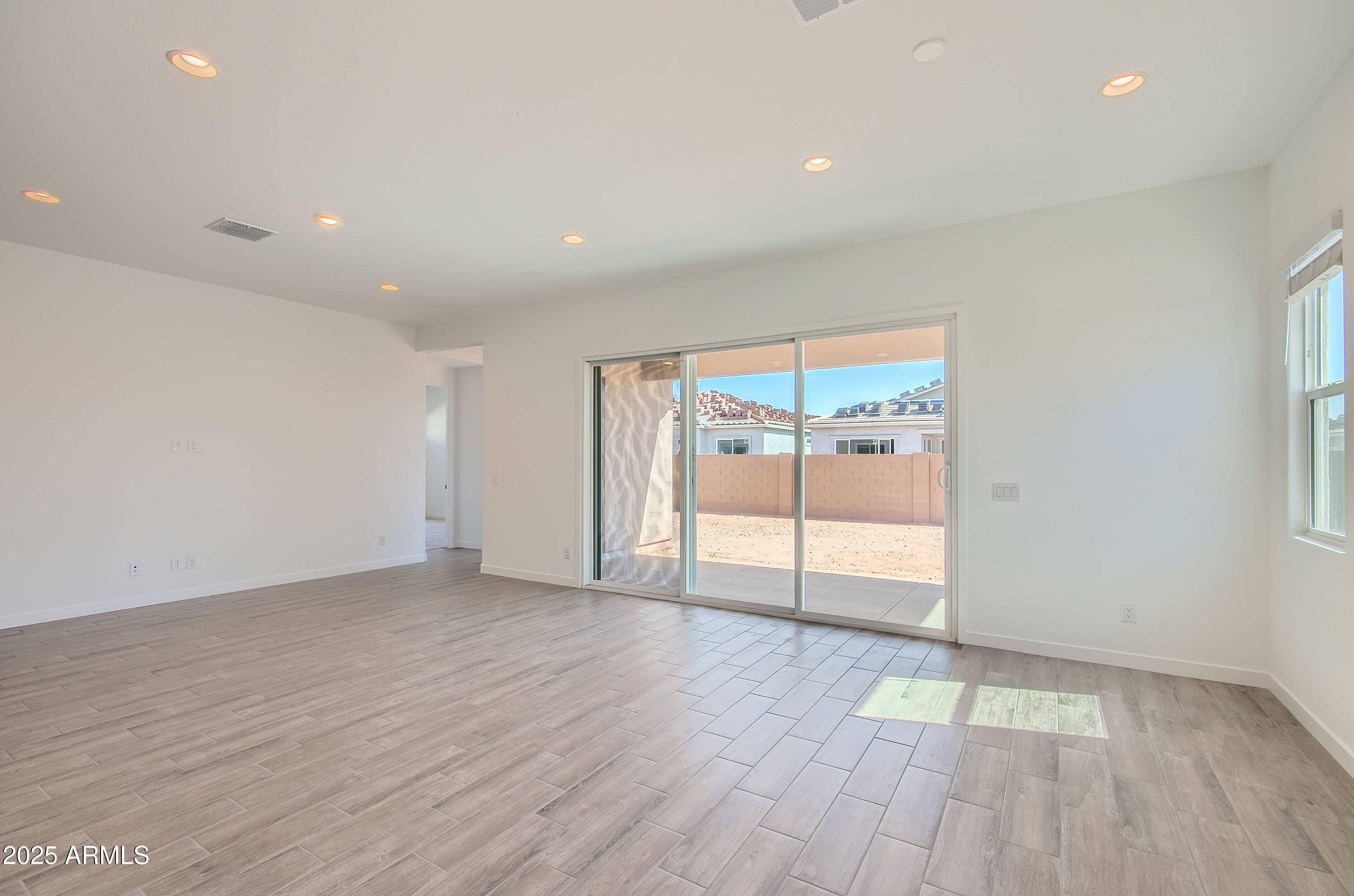 Apache Junction, AZ 85120,855 W PERALTA Pass