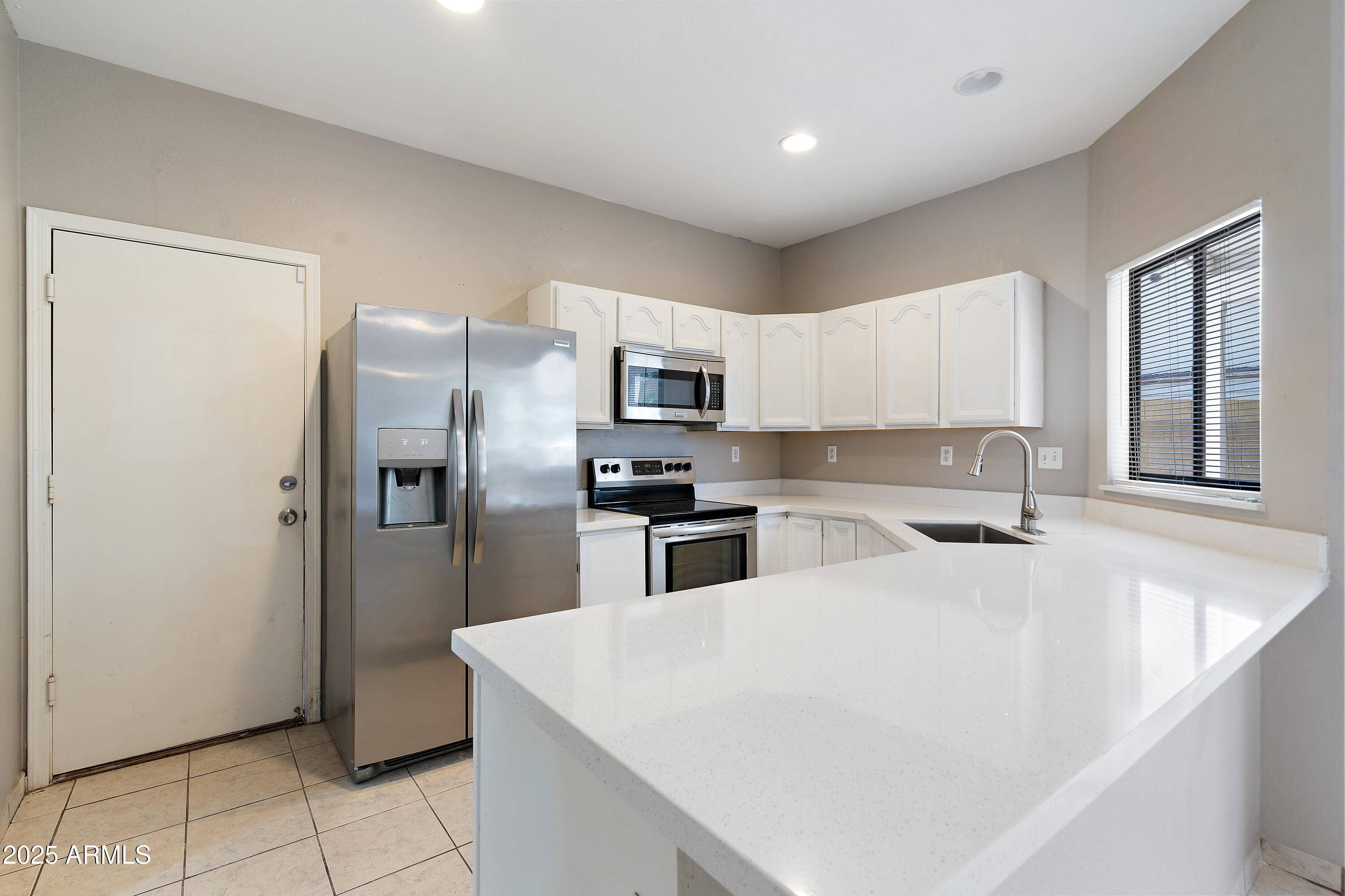Phoenix, AZ 85029,2051 W RONALD Road