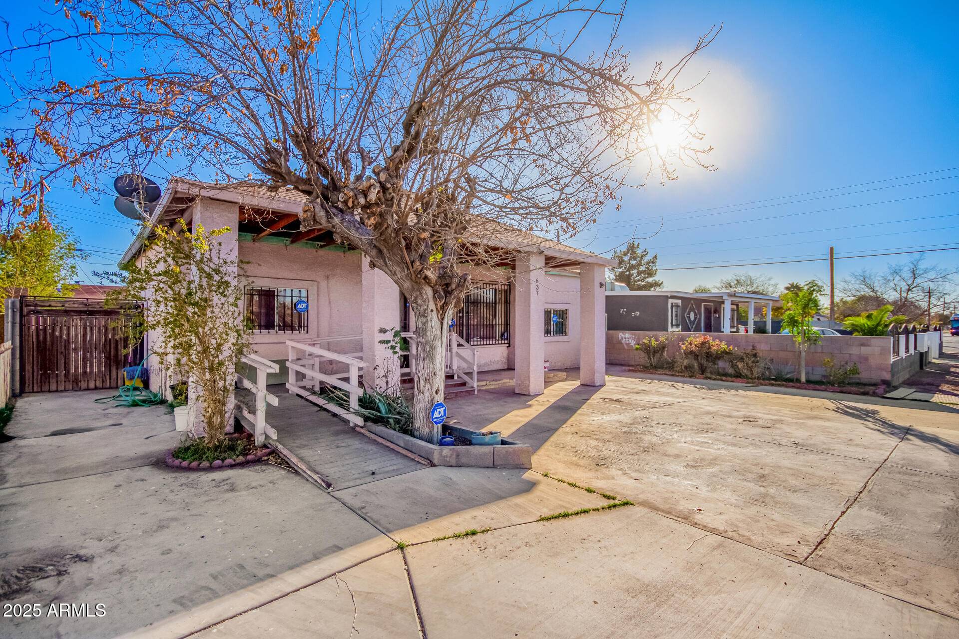 Phoenix, AZ 85041,637 W ATLANTA Avenue