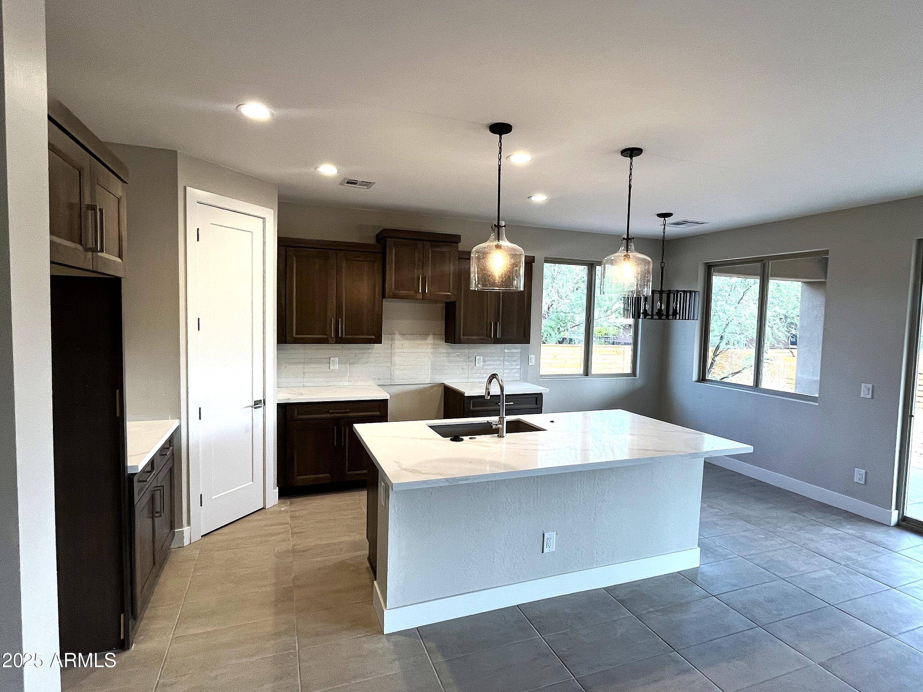 Sedona, AZ 86351,375 VERDE VALLEY SCHOOL Road