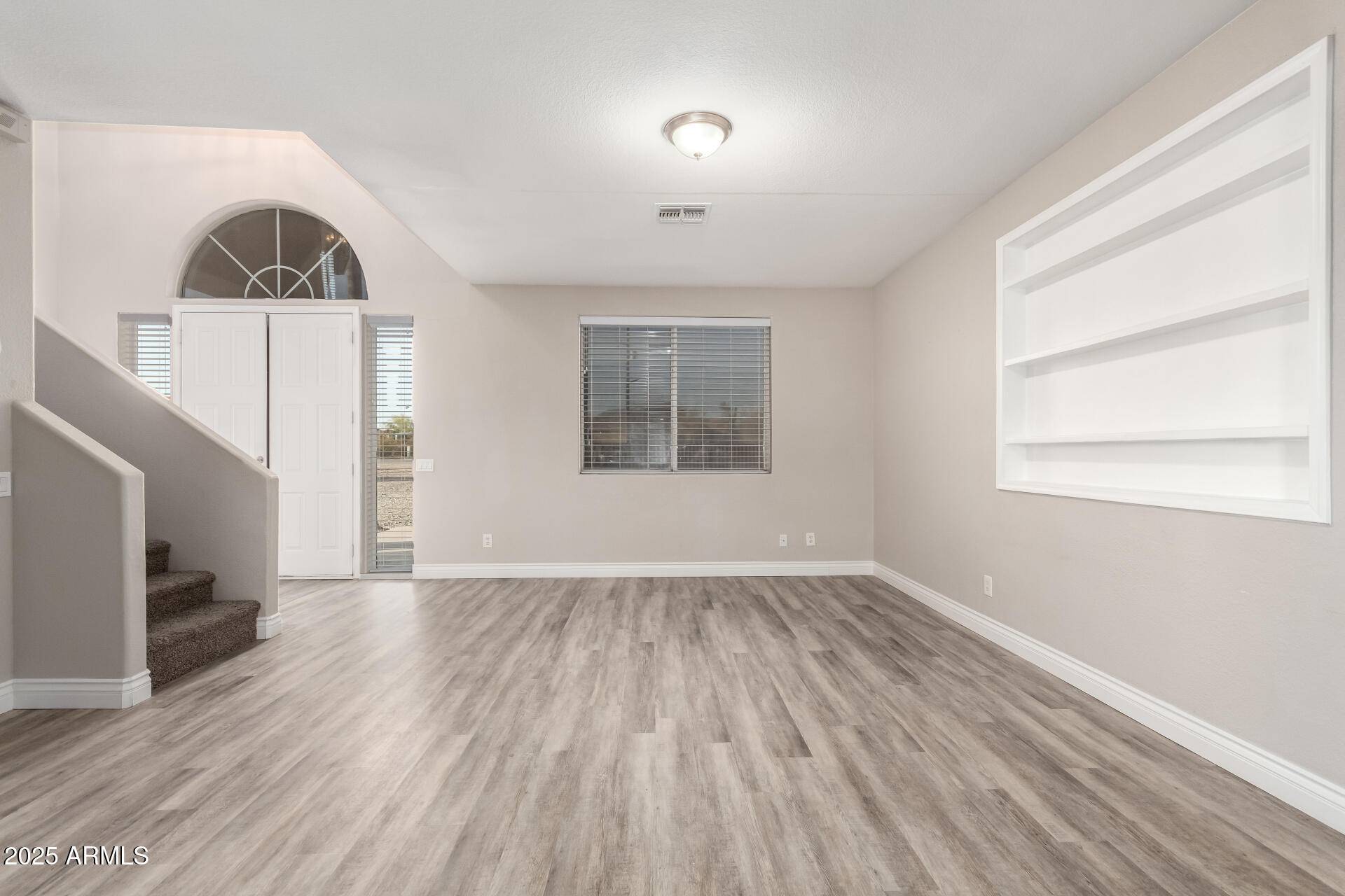 1819 W JOY RANCH Road Phoenix, AZ 85086