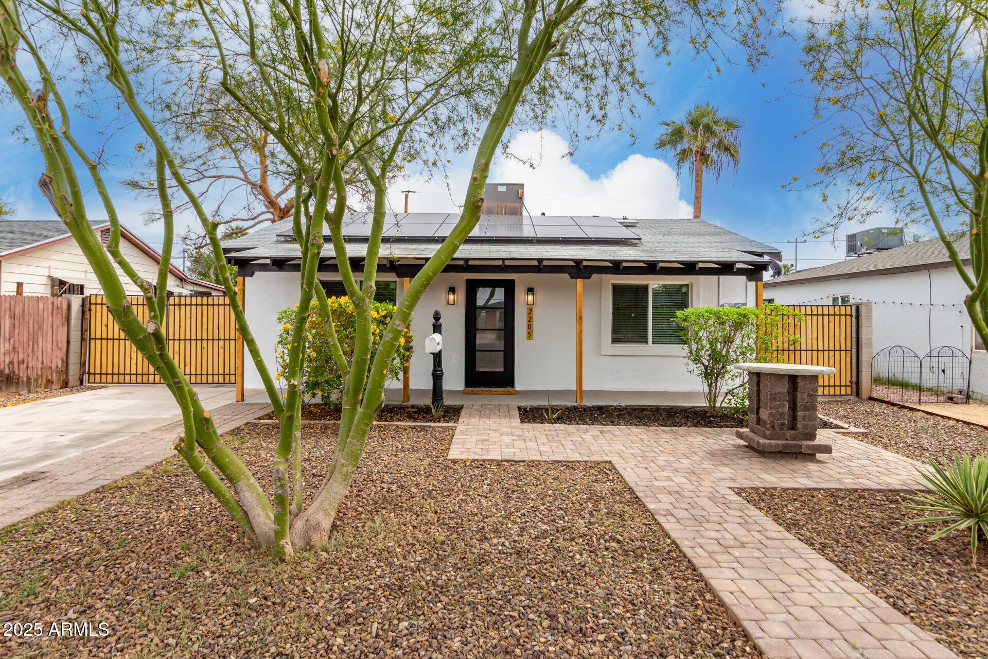 Phoenix, AZ 85006,2205 N 22ND Street