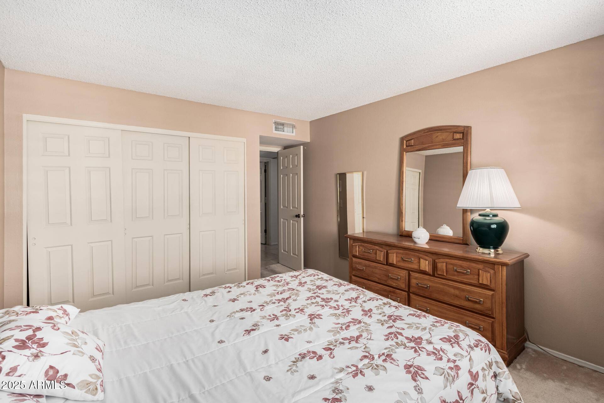 26001 S BEECH CREEK Drive Sun Lakes, AZ 85248